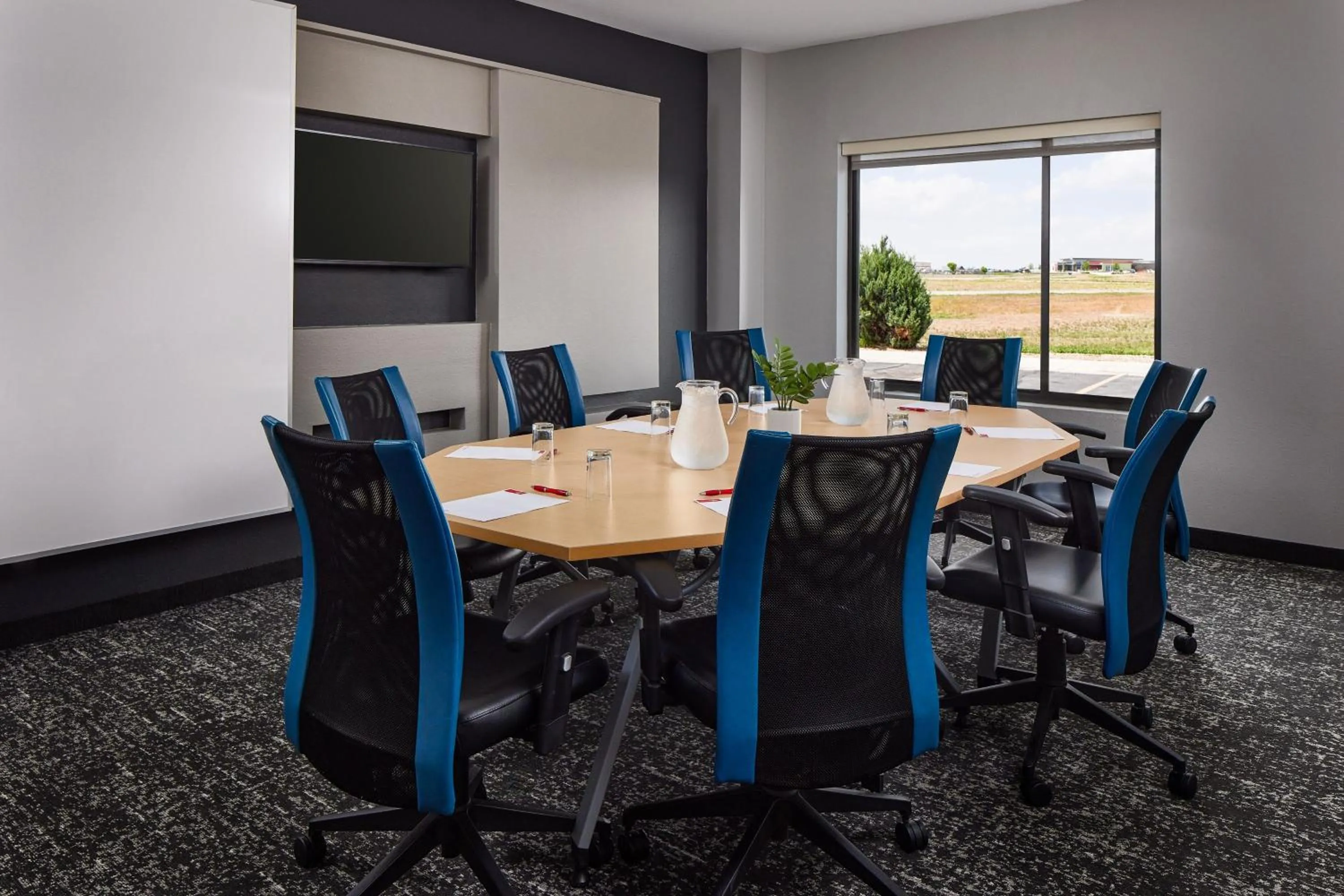 Meeting/conference room in TownePlace Suites by Marriott Garden City