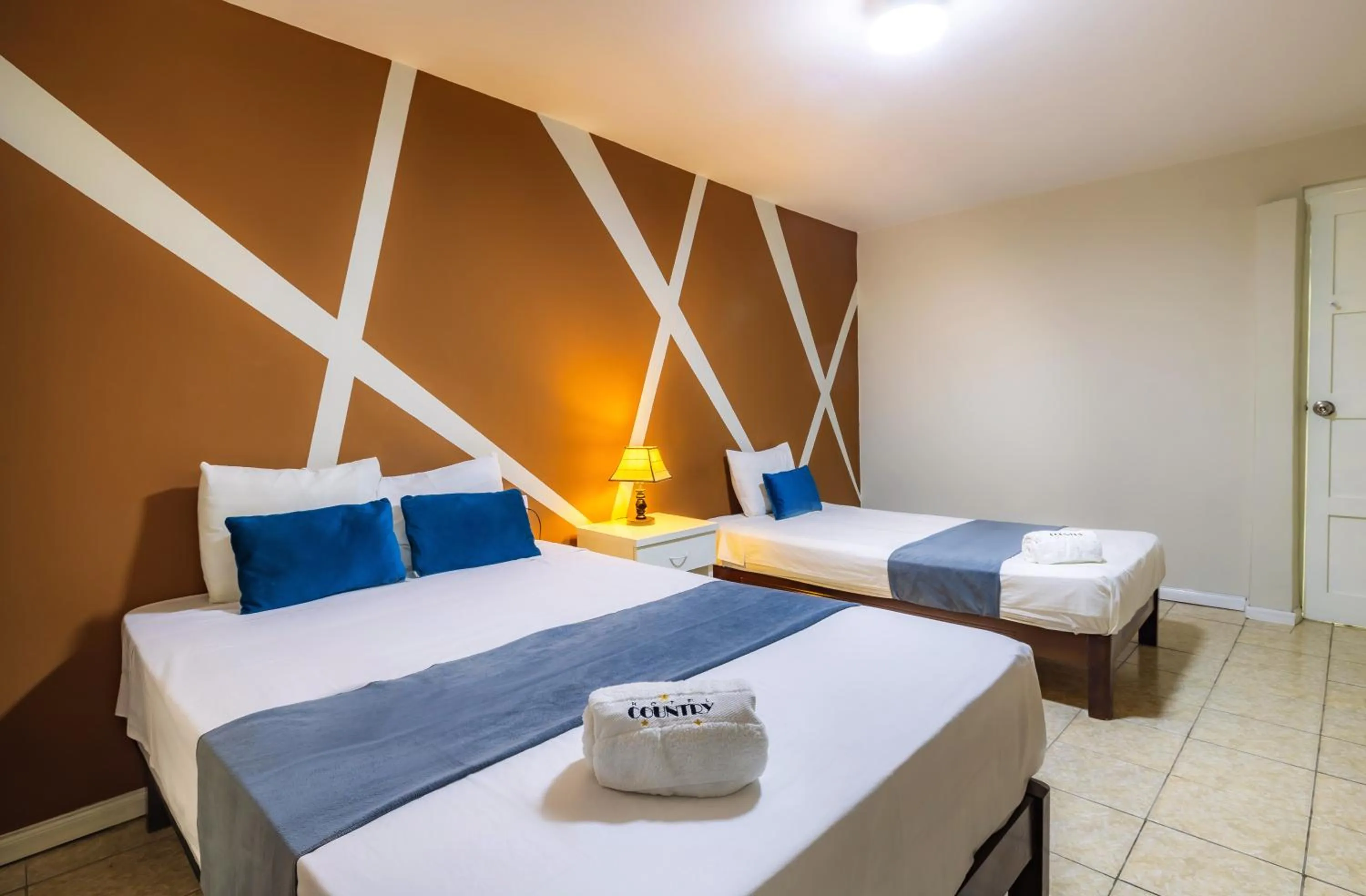 Standard Twin Room in Hotel Country Trujillo