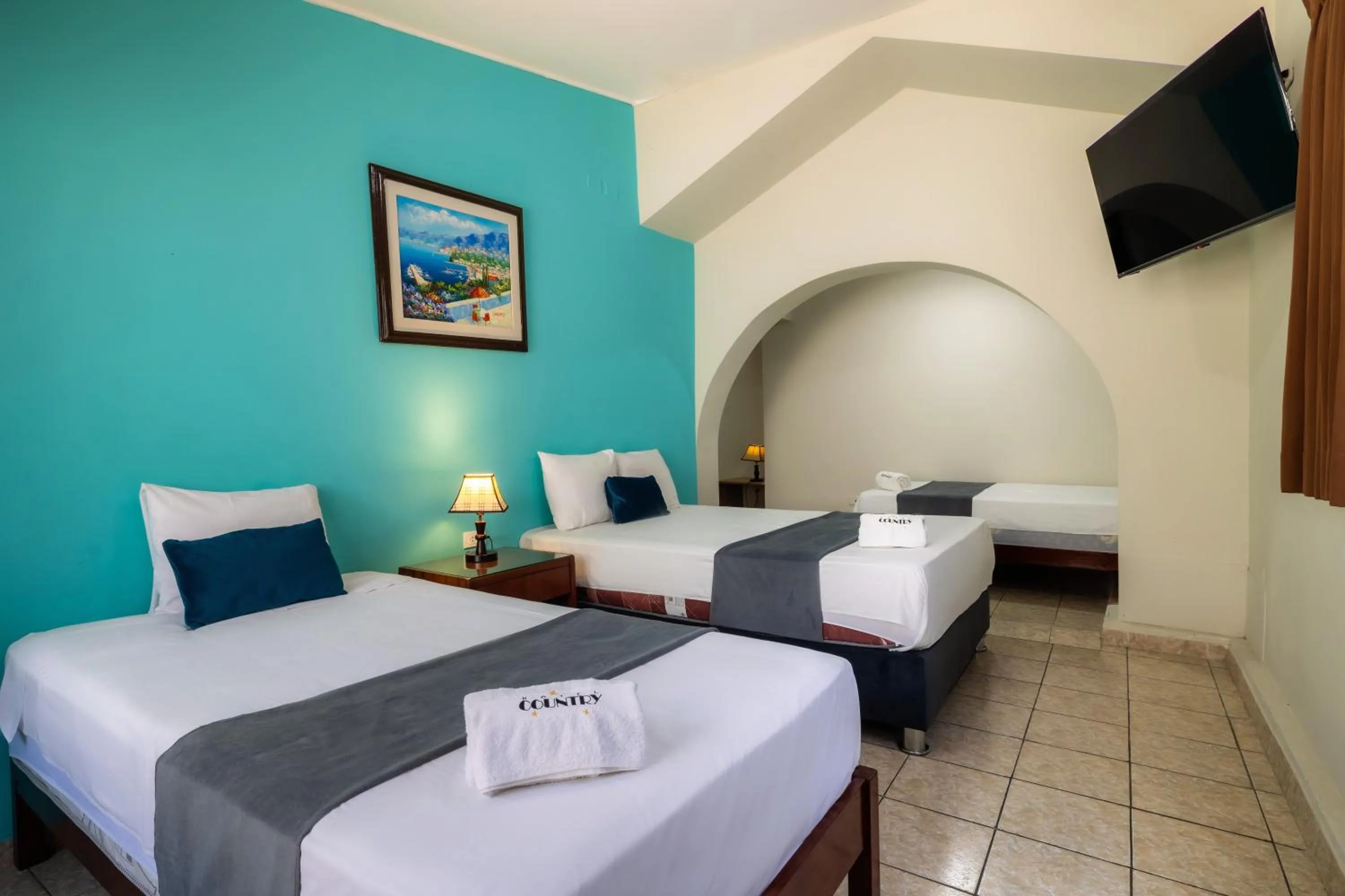 Standard Triple Room in Hotel Country Trujillo