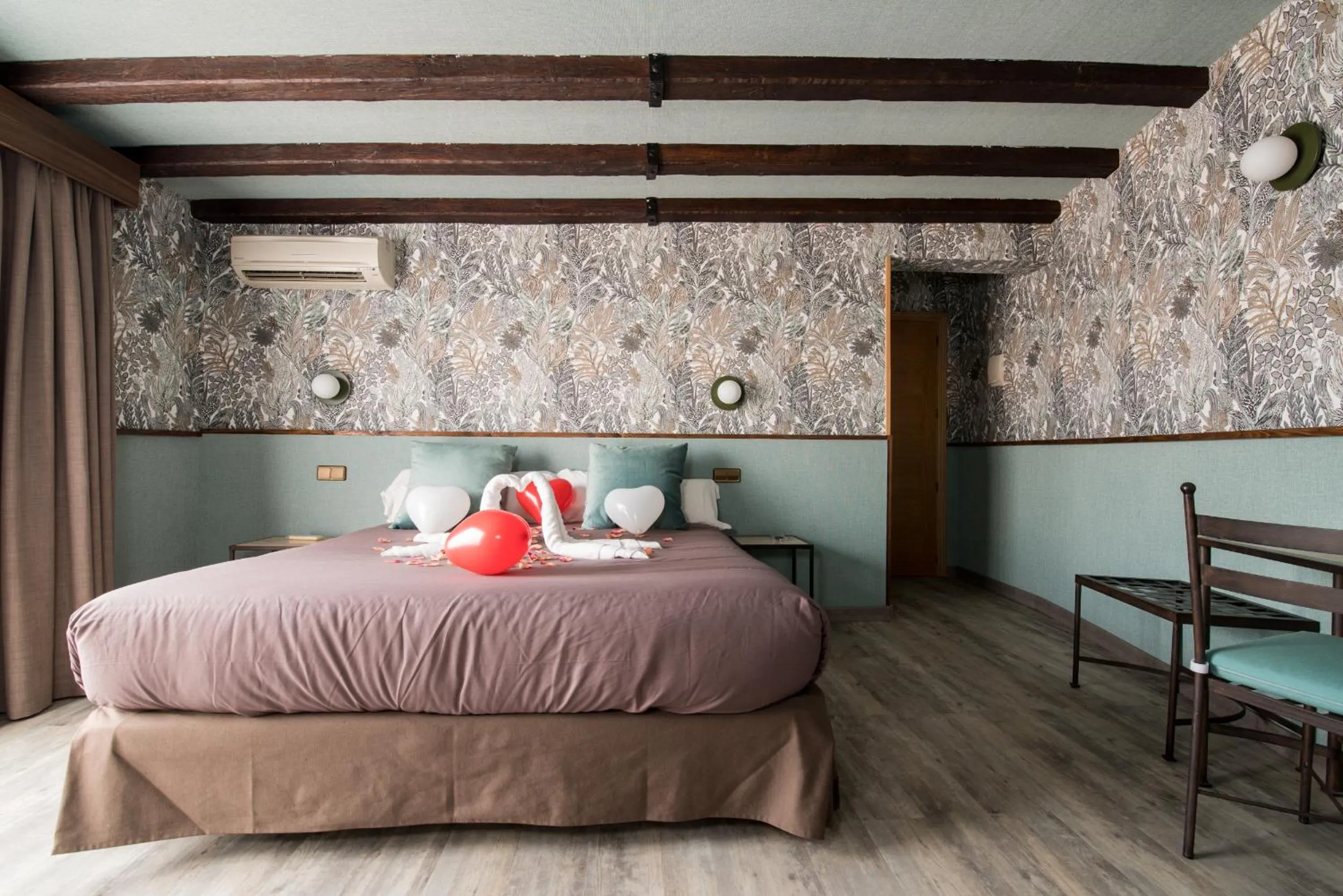 Photo of the whole room, Bed in Hotel Sol