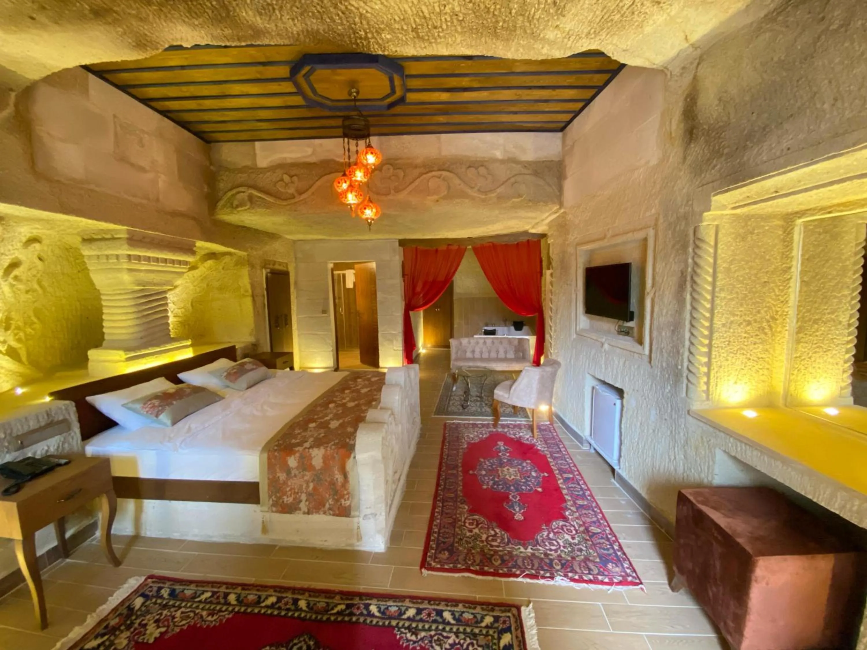 Bed in Mesken Cave Suites