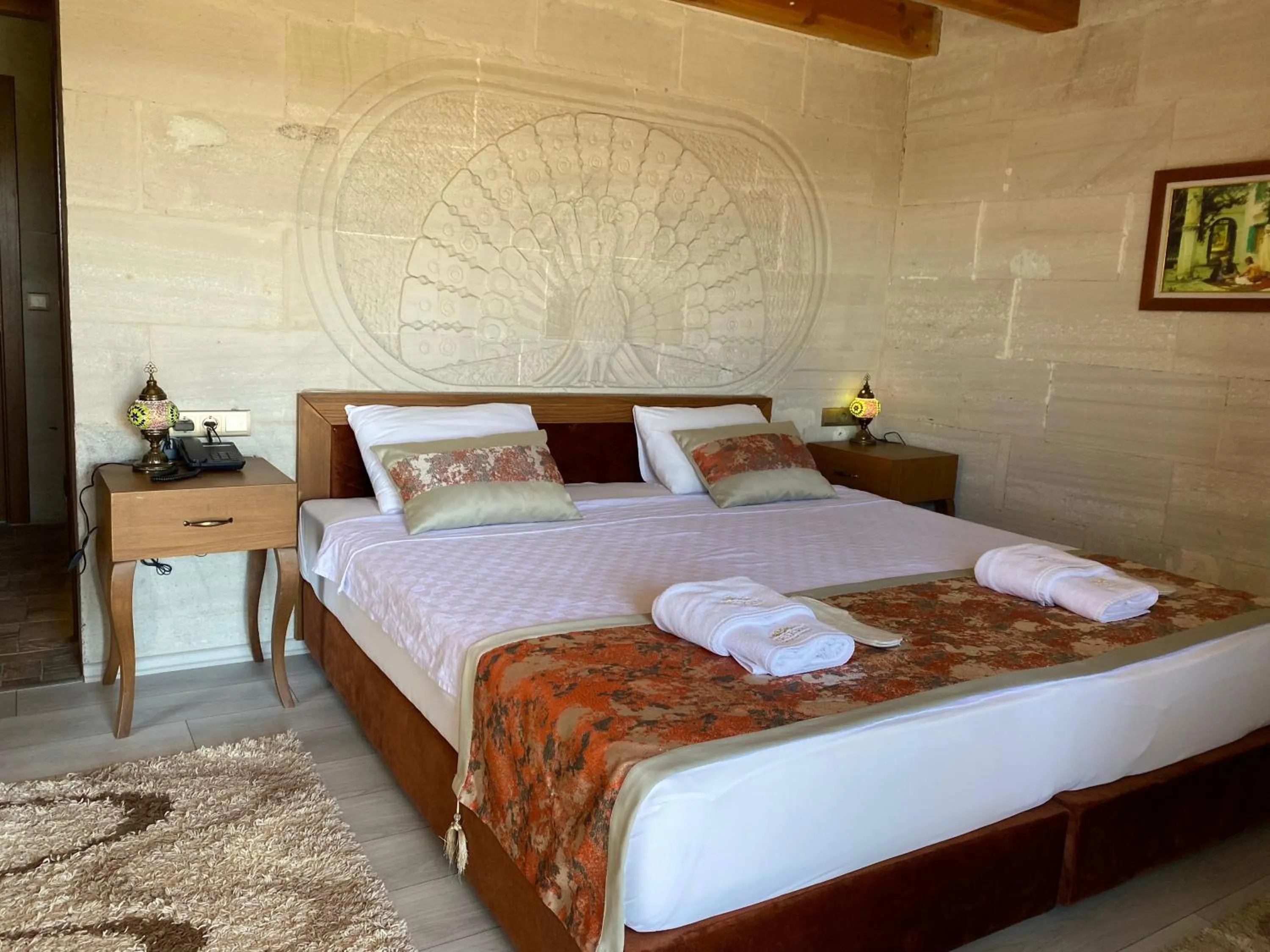Bed in Mesken Cave Suites