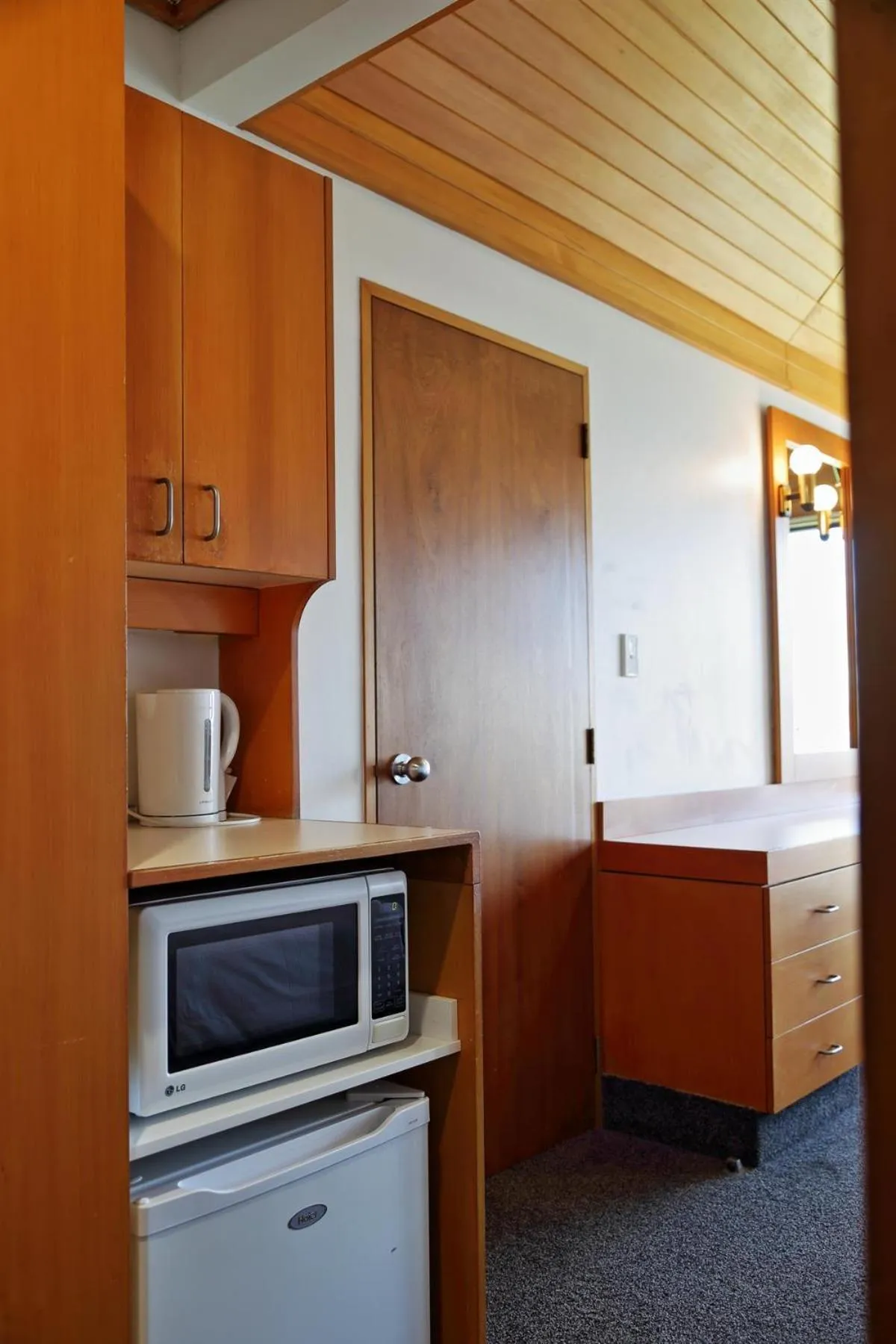 Kitchen or kitchenette in Rosebank Lodge