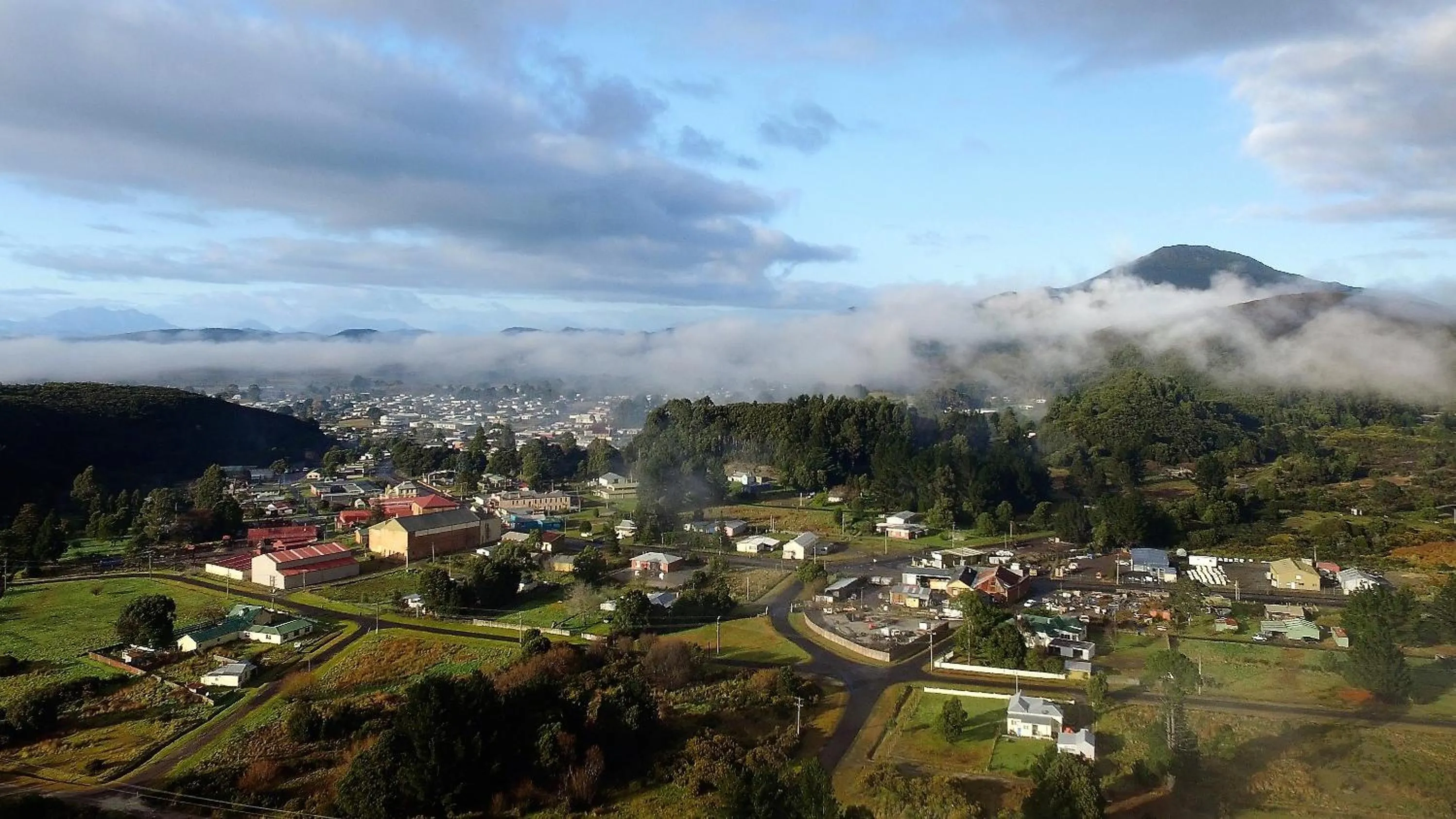 Neighbourhood in Zeehan Bush Camp