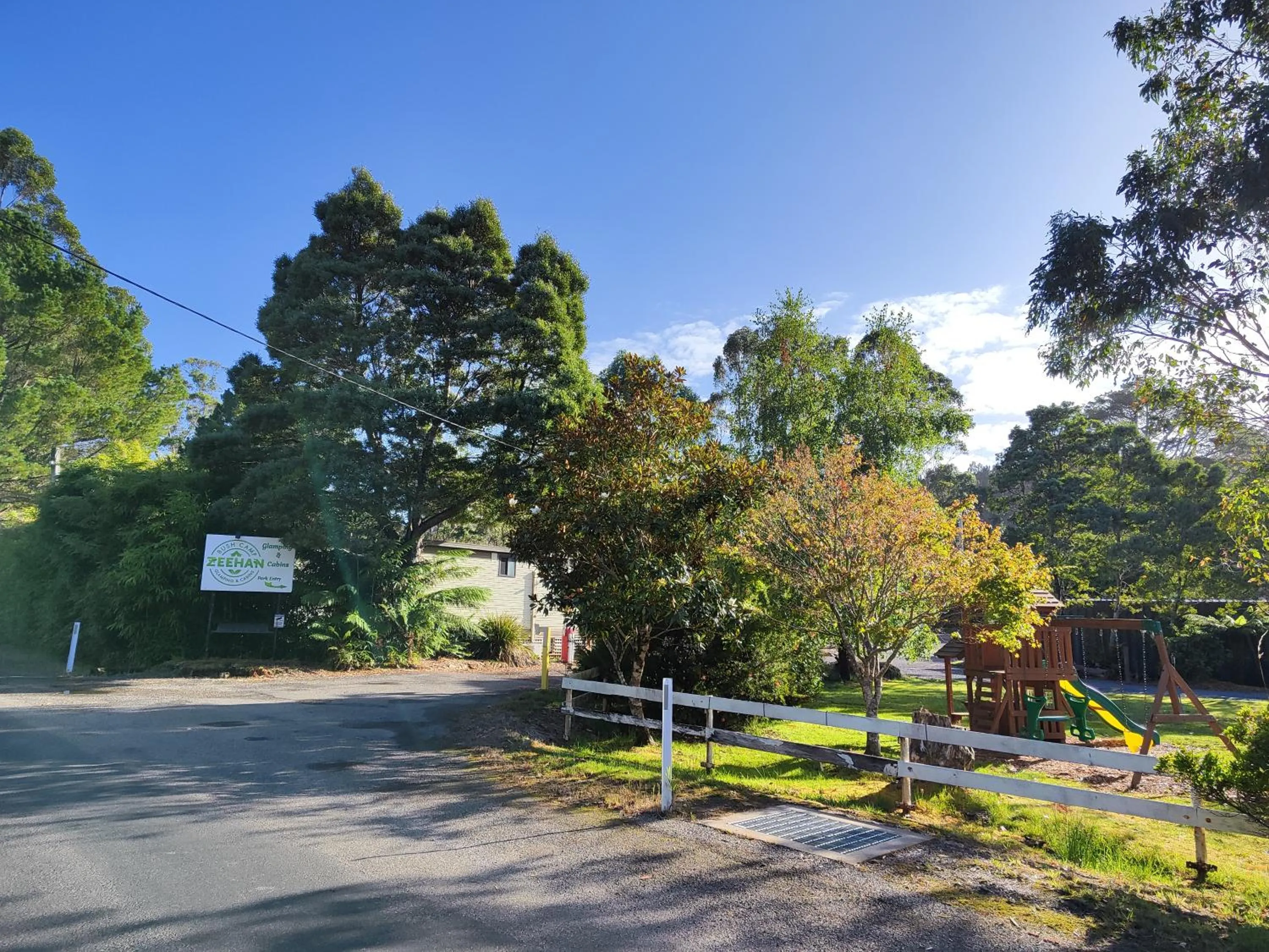 Facade/entrance in Zeehan Bush Camp