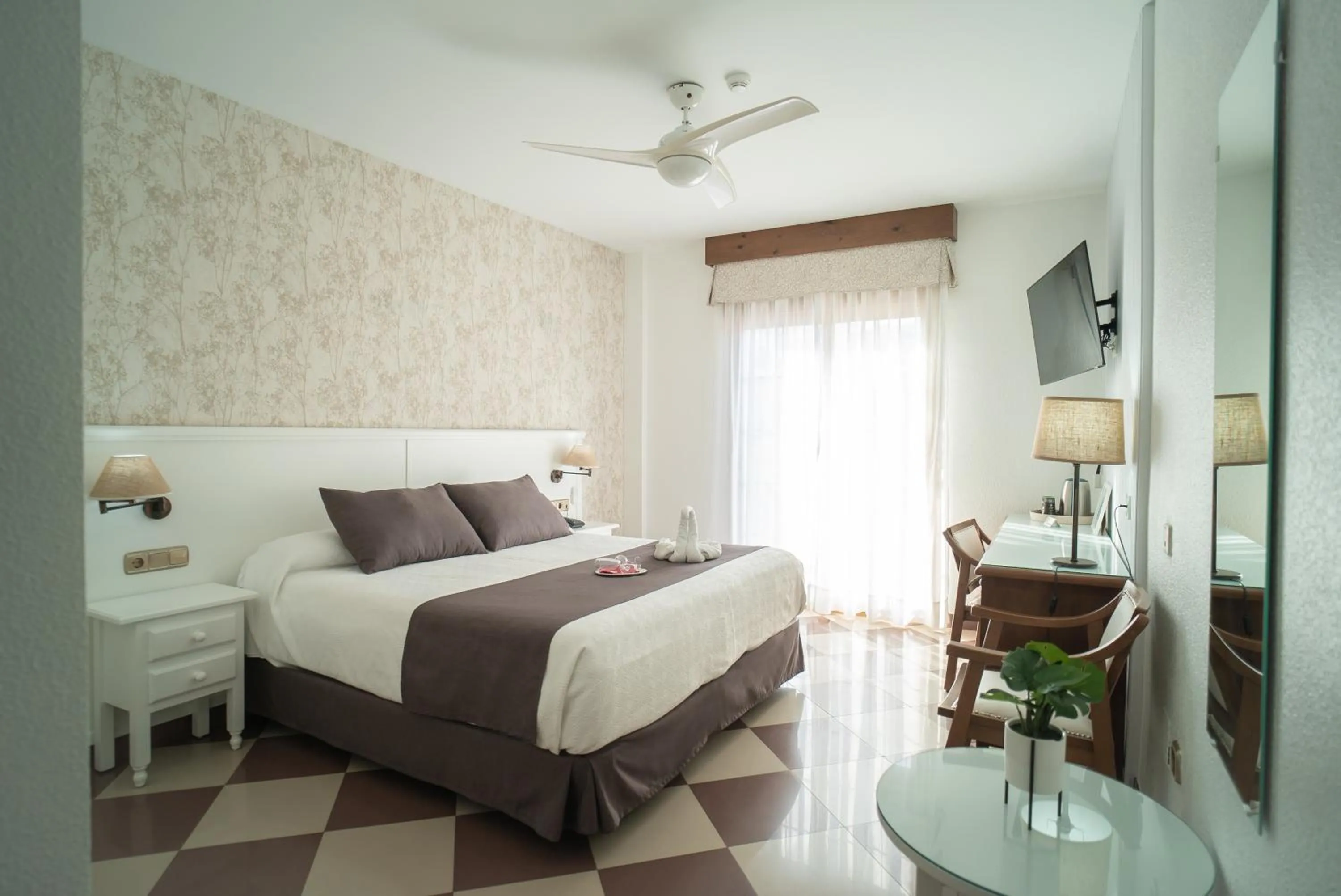 Bed in Hotel Avenida Tropical by Bossh! Hotels