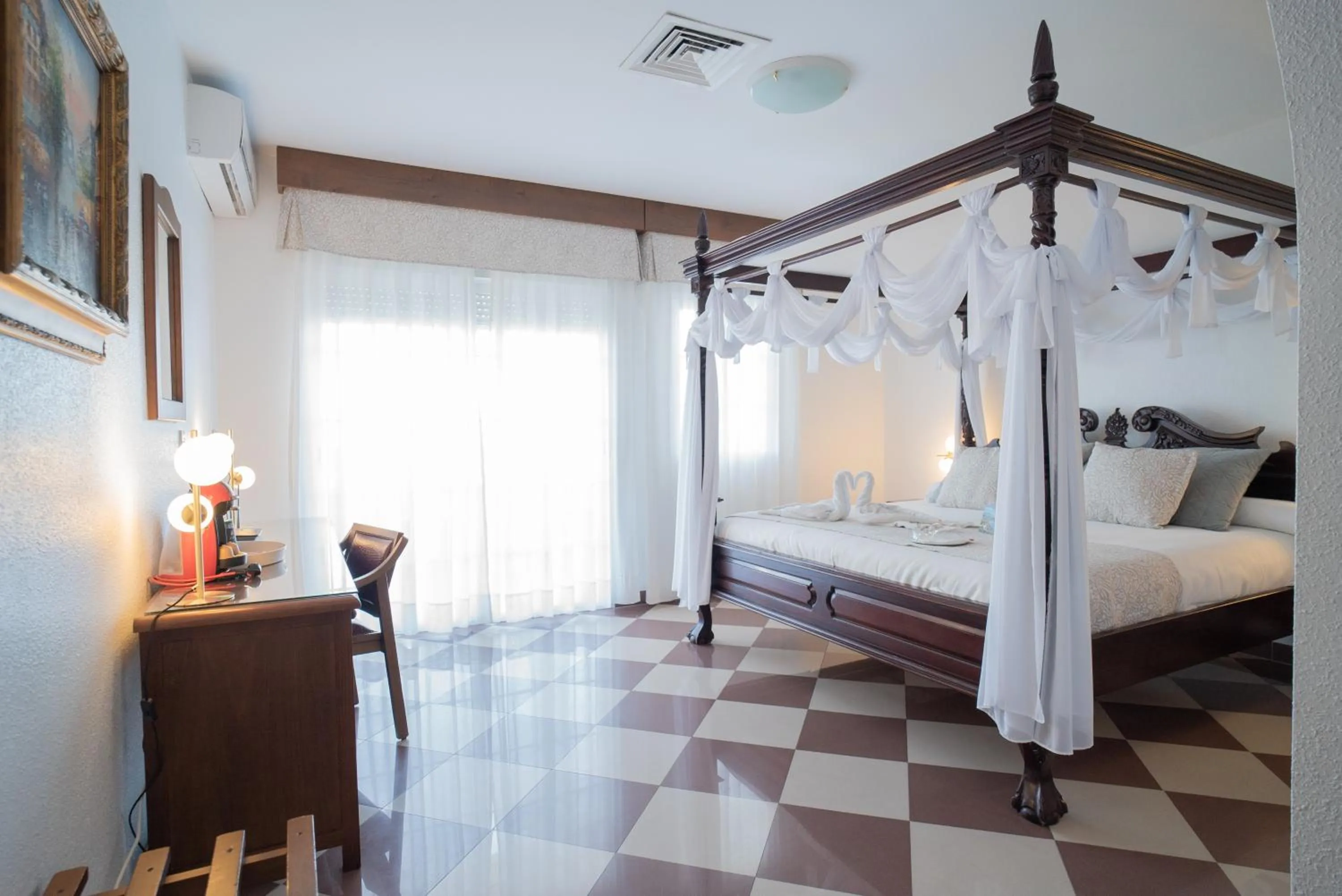 Bed in Hotel Avenida Tropical by Bossh! Hotels