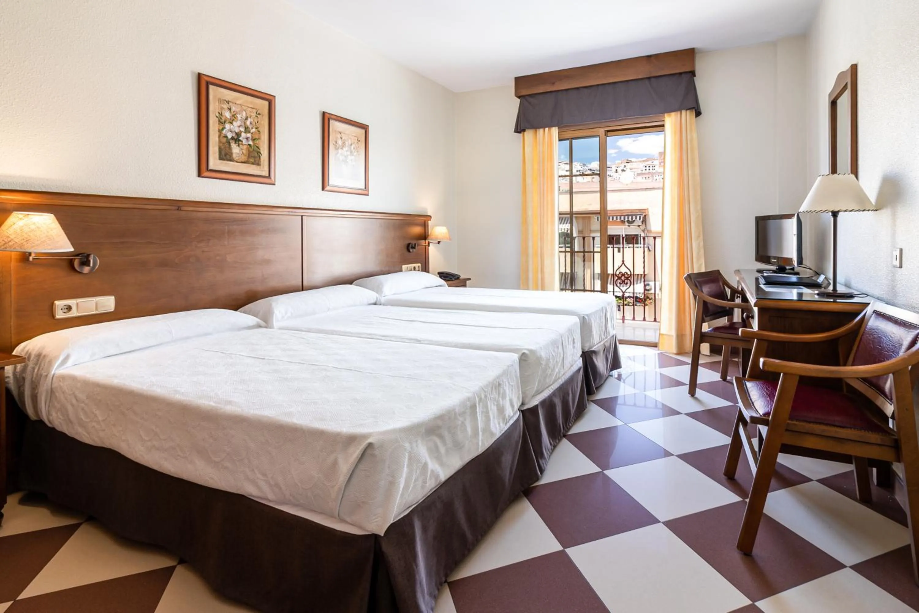 Photo of the whole room, Bed in Hotel Avenida Tropical by Bossh! Hotels