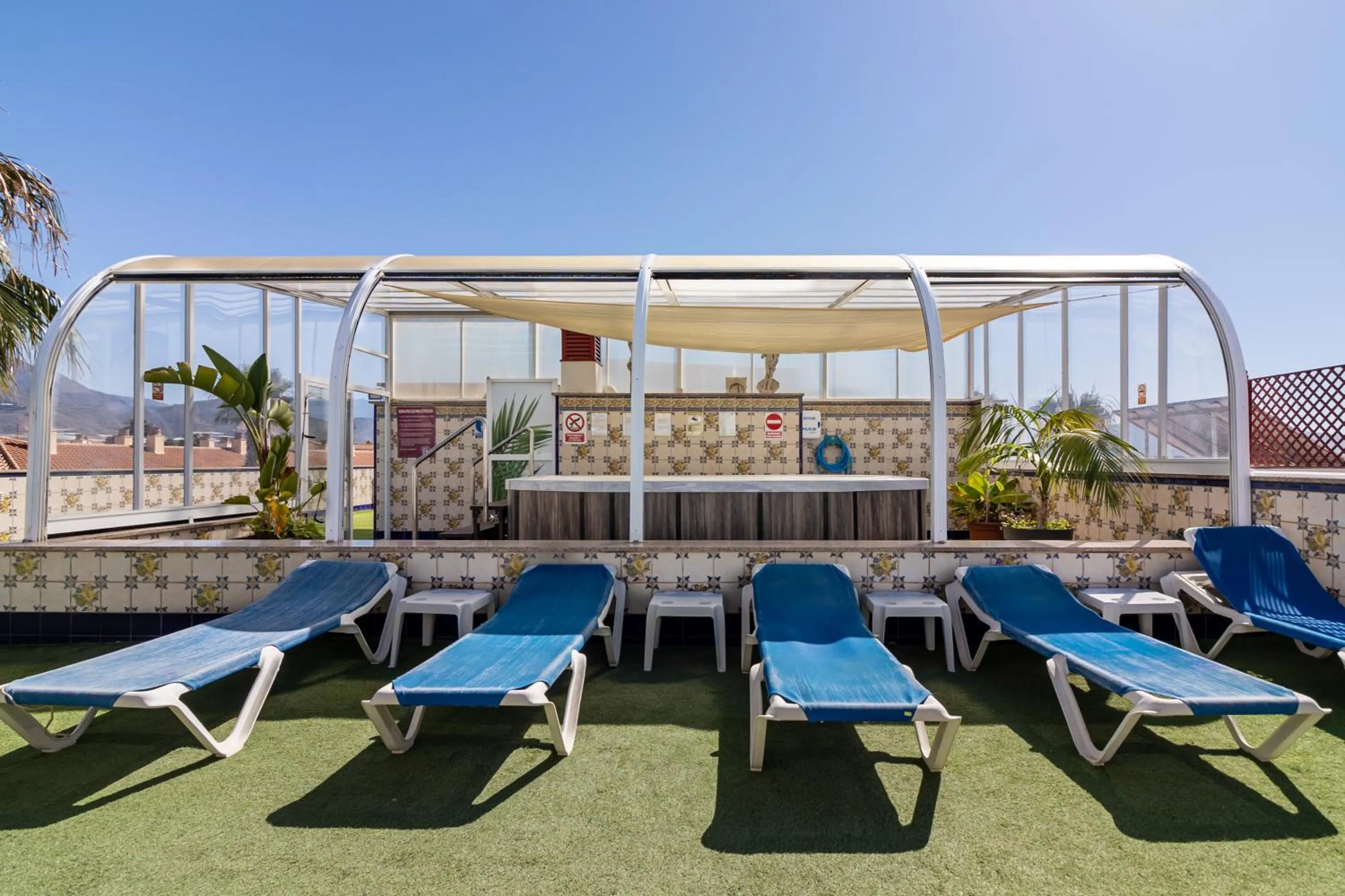 sunbed in Hotel Avenida Tropical by Bossh! Hotels