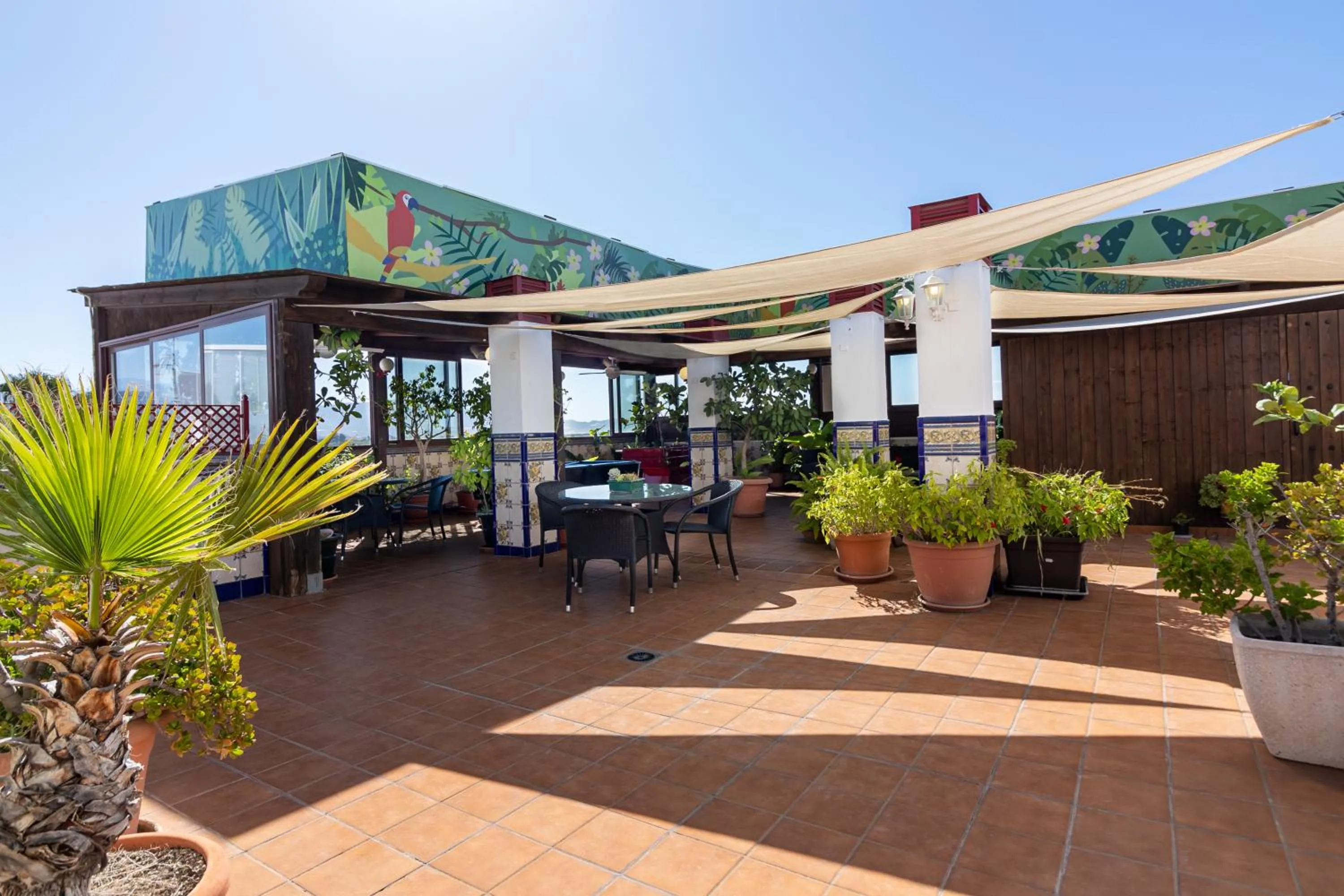 Patio in Hotel Avenida Tropical by Bossh! Hotels
