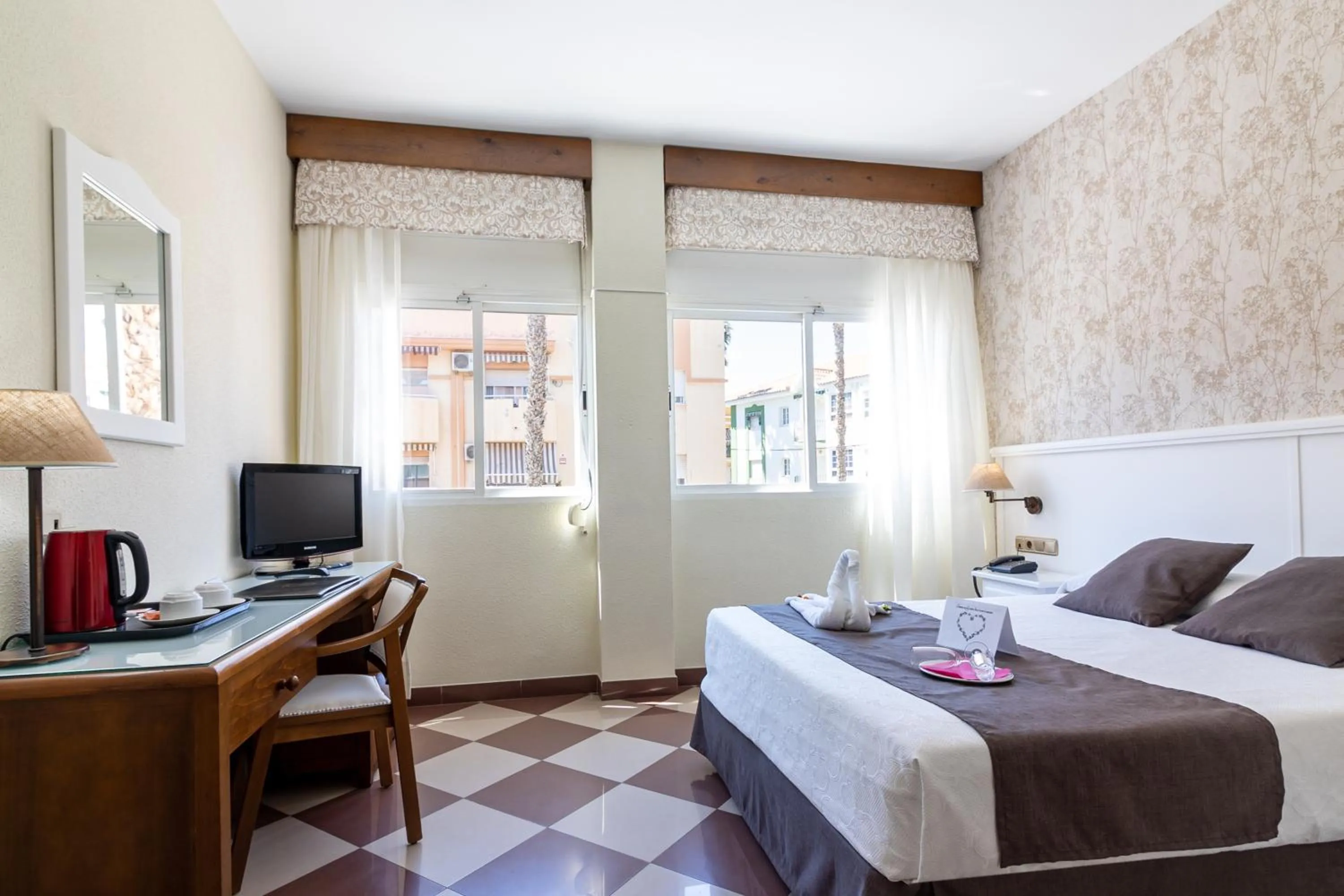 Photo of the whole room, Bed in Hotel Avenida Tropical by Bossh! Hotels