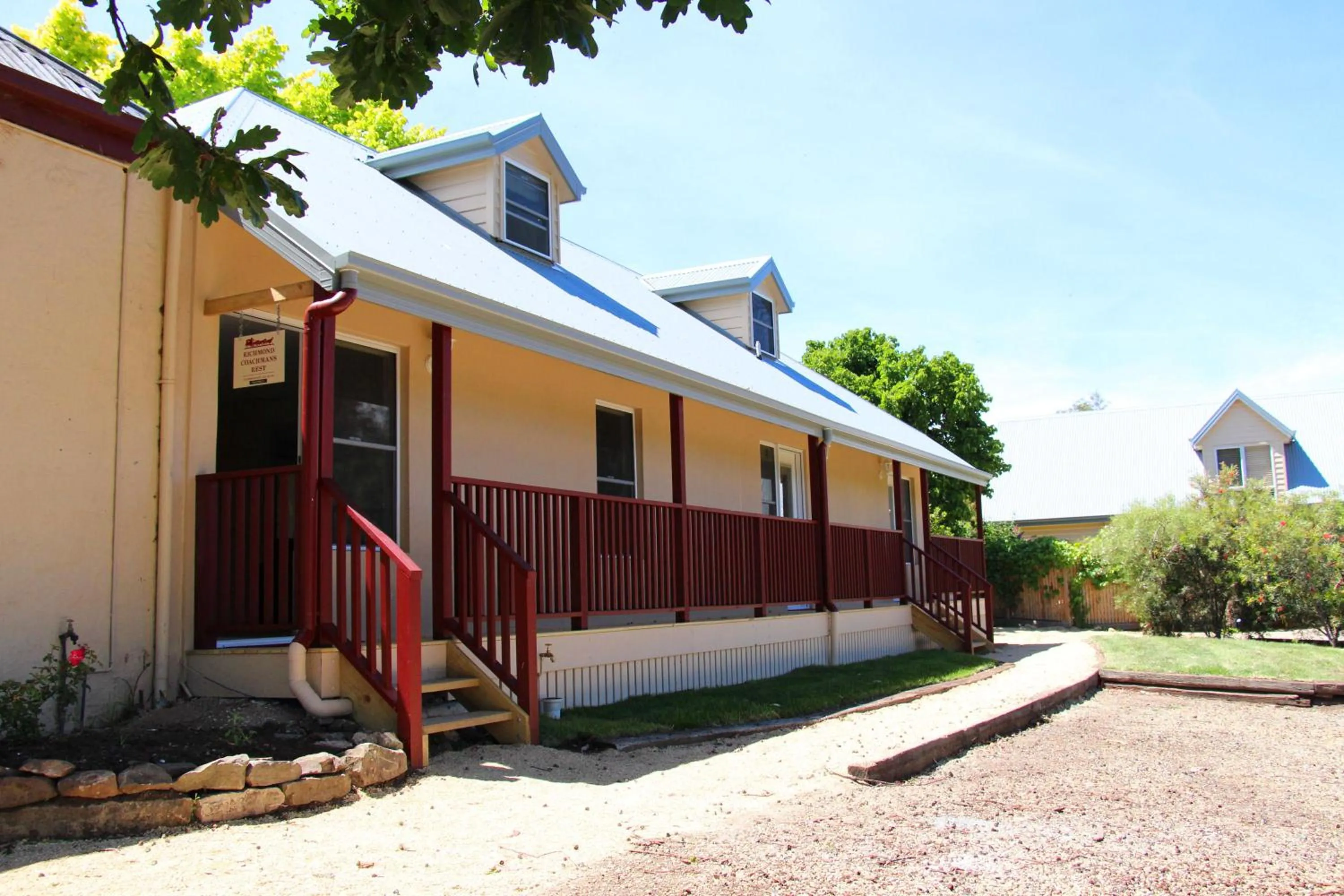 Property building in Richmond Coachmans Rest