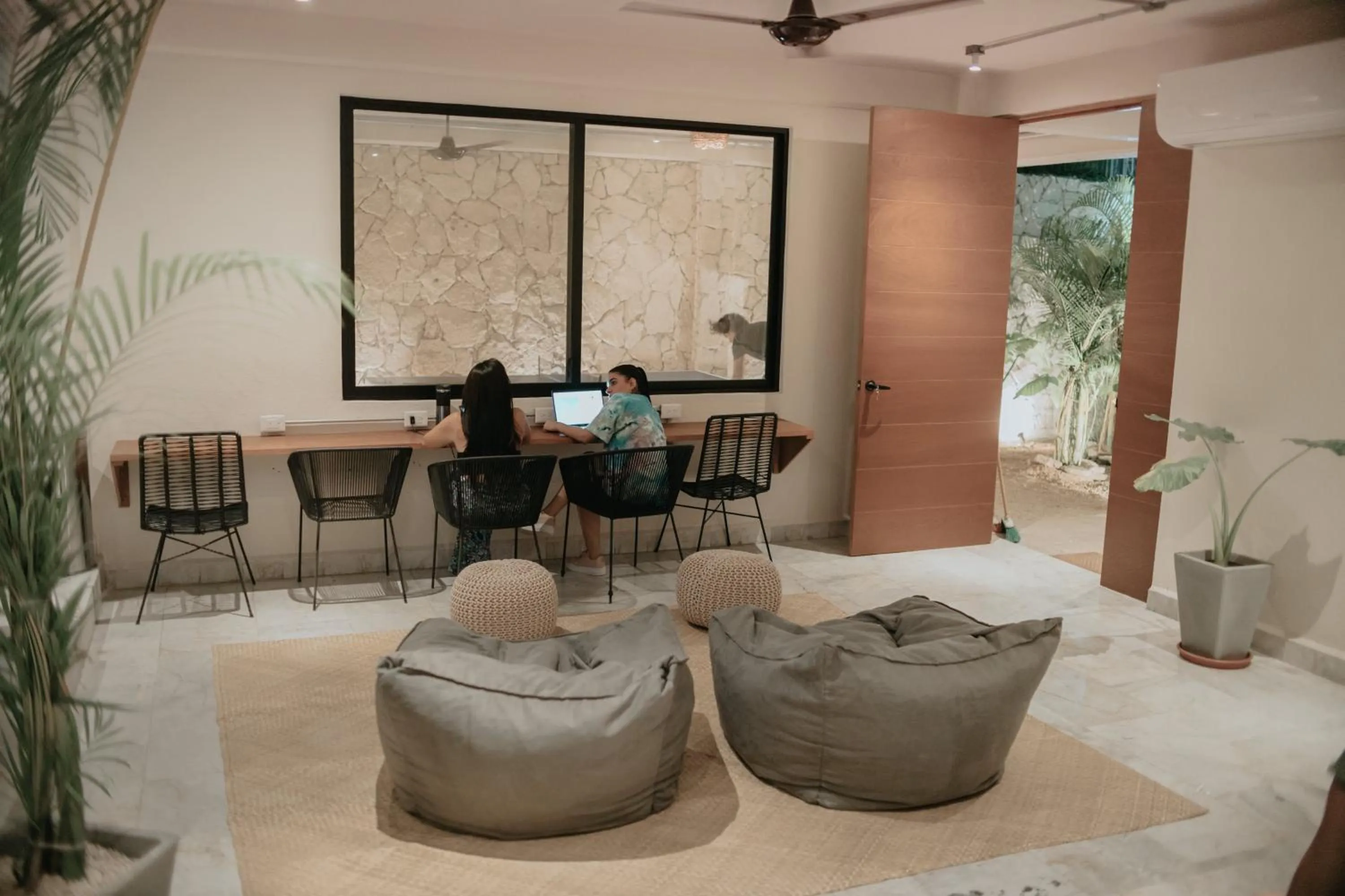 Seating area in Khali Cancún