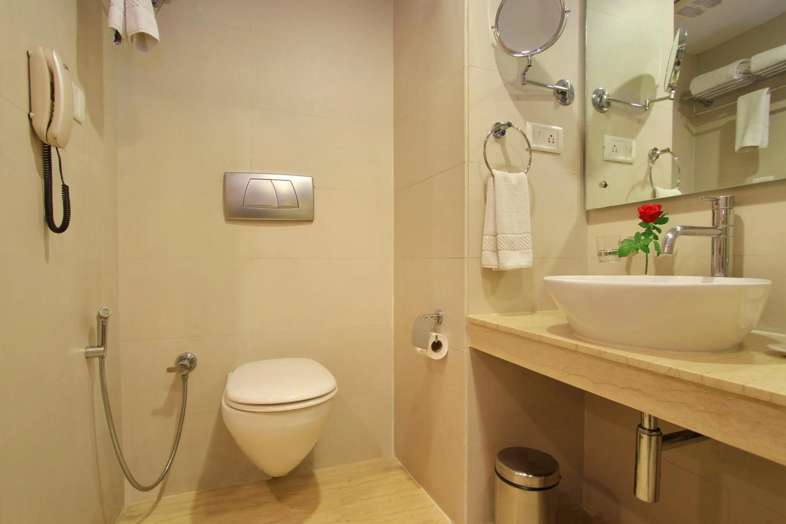 Bathroom in La Sara Hometel