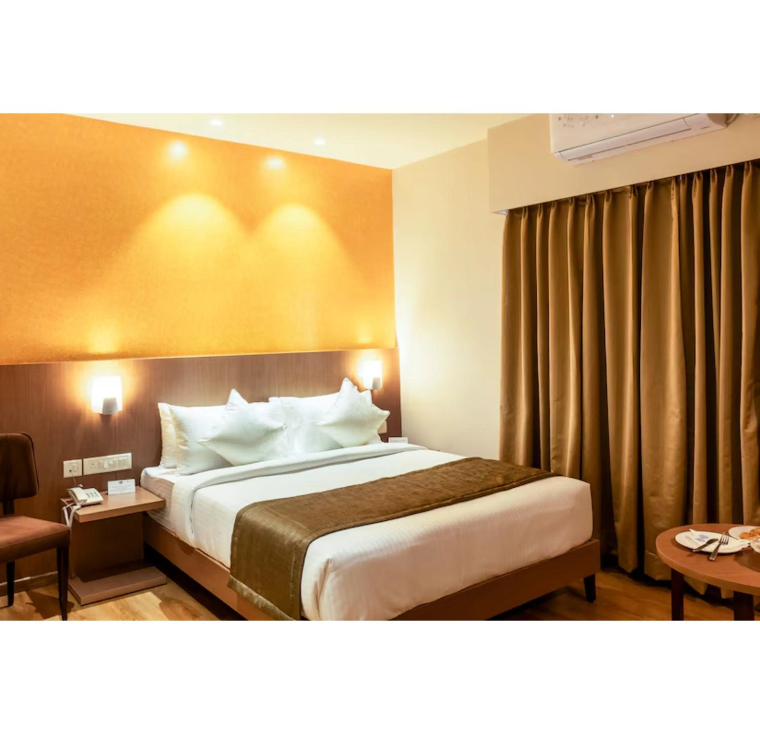 Bedroom, Bed in La Sara Comforts