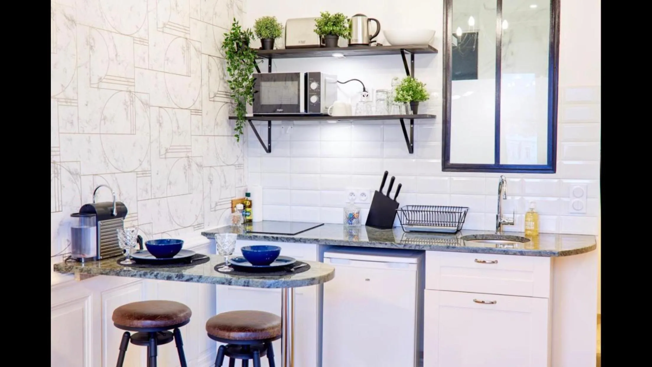 Kitchen or kitchenette in Le Gatsby 3 étoiles