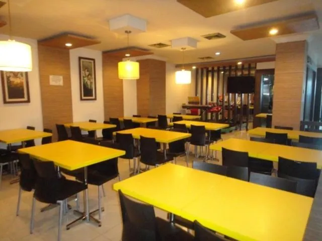 Restaurant/places to eat in Karsa Utama Hotel