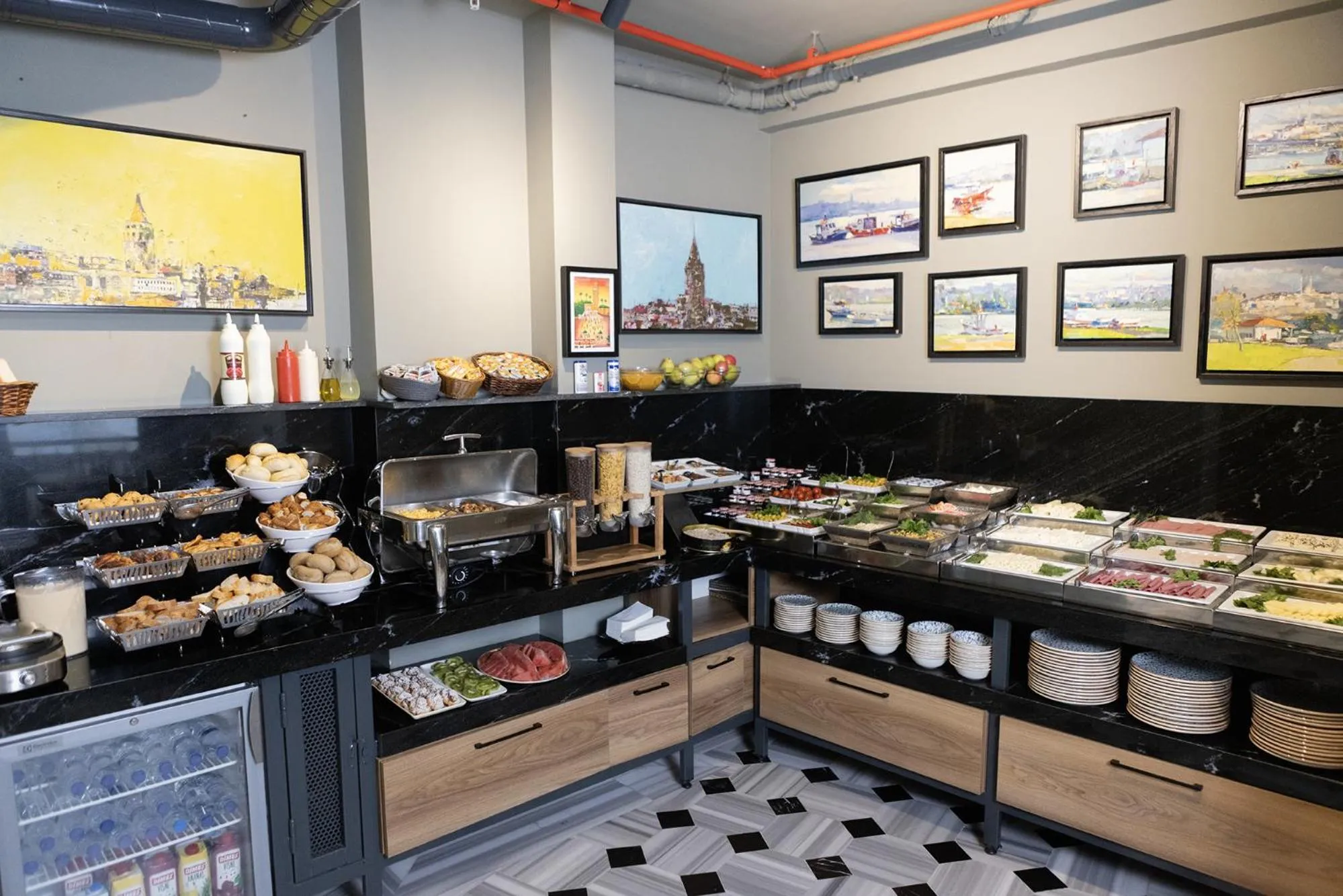 Breakfast in Marius Hotel