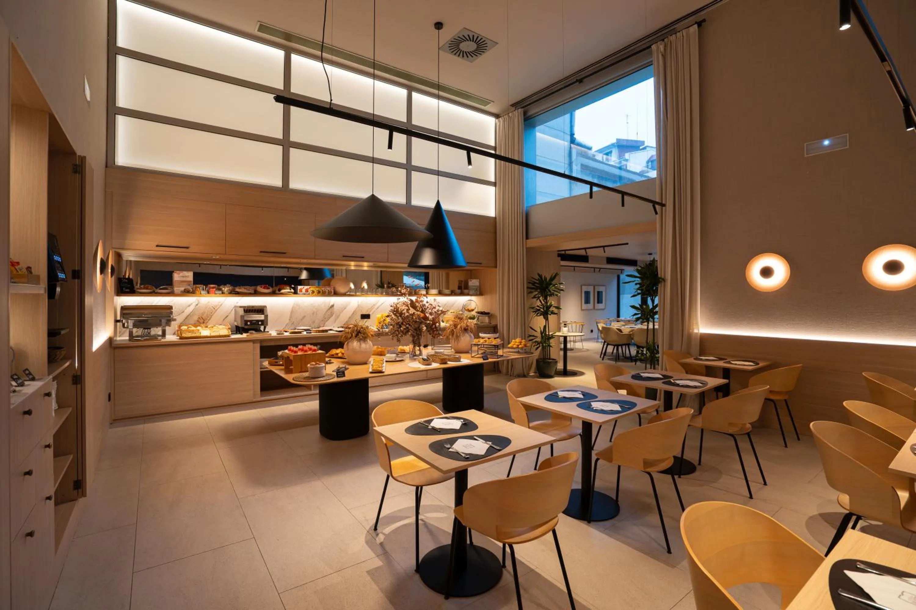 Restaurant/places to eat in Hotel Zenit Bilbao