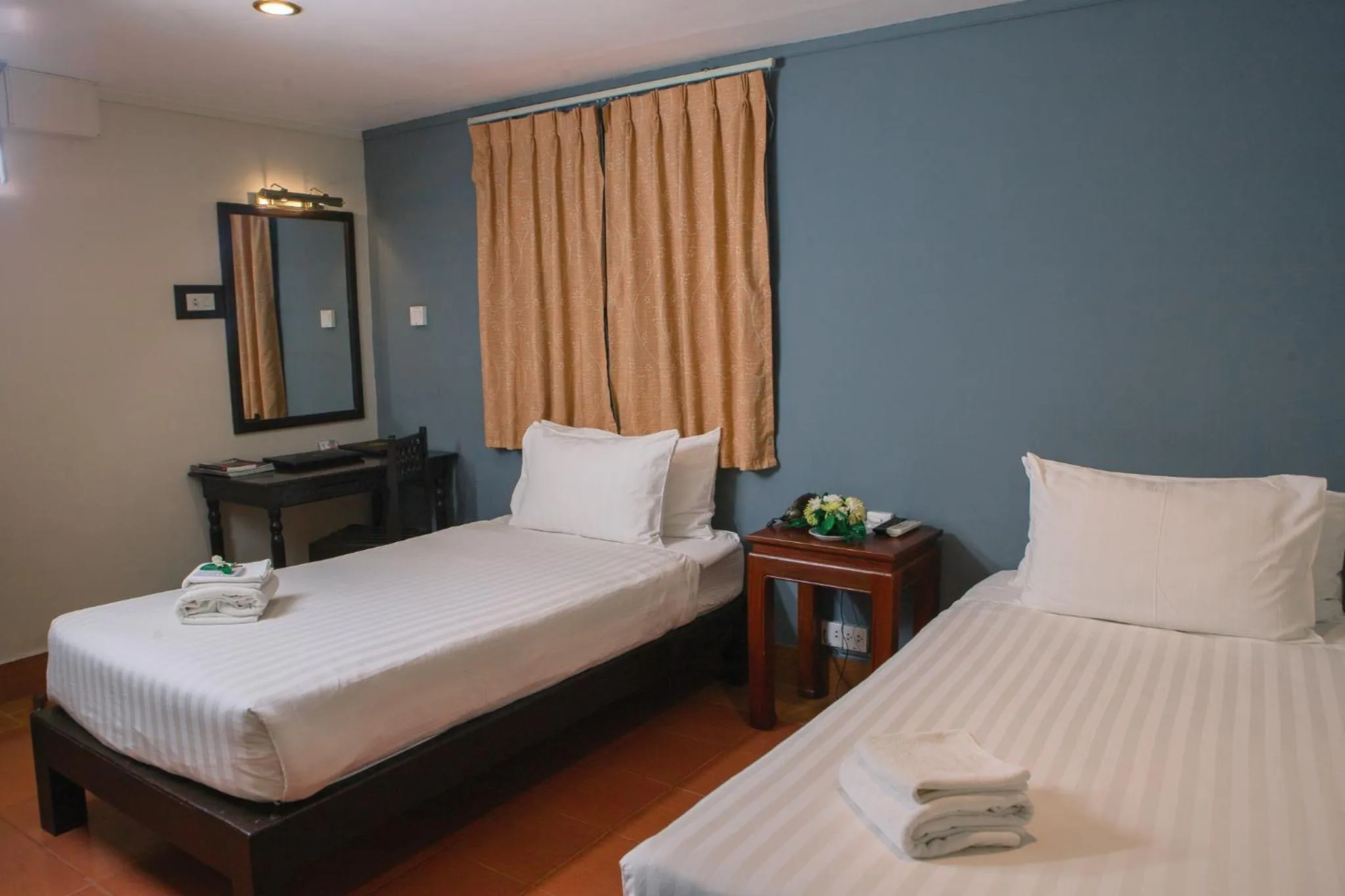 Bed in Pakse hotel & Restaurant