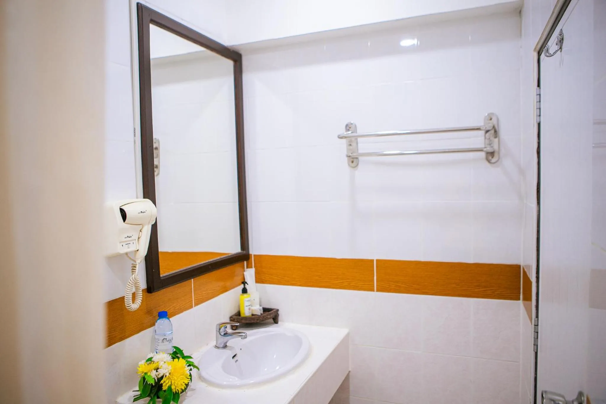 Shower in Pakse hotel & Restaurant