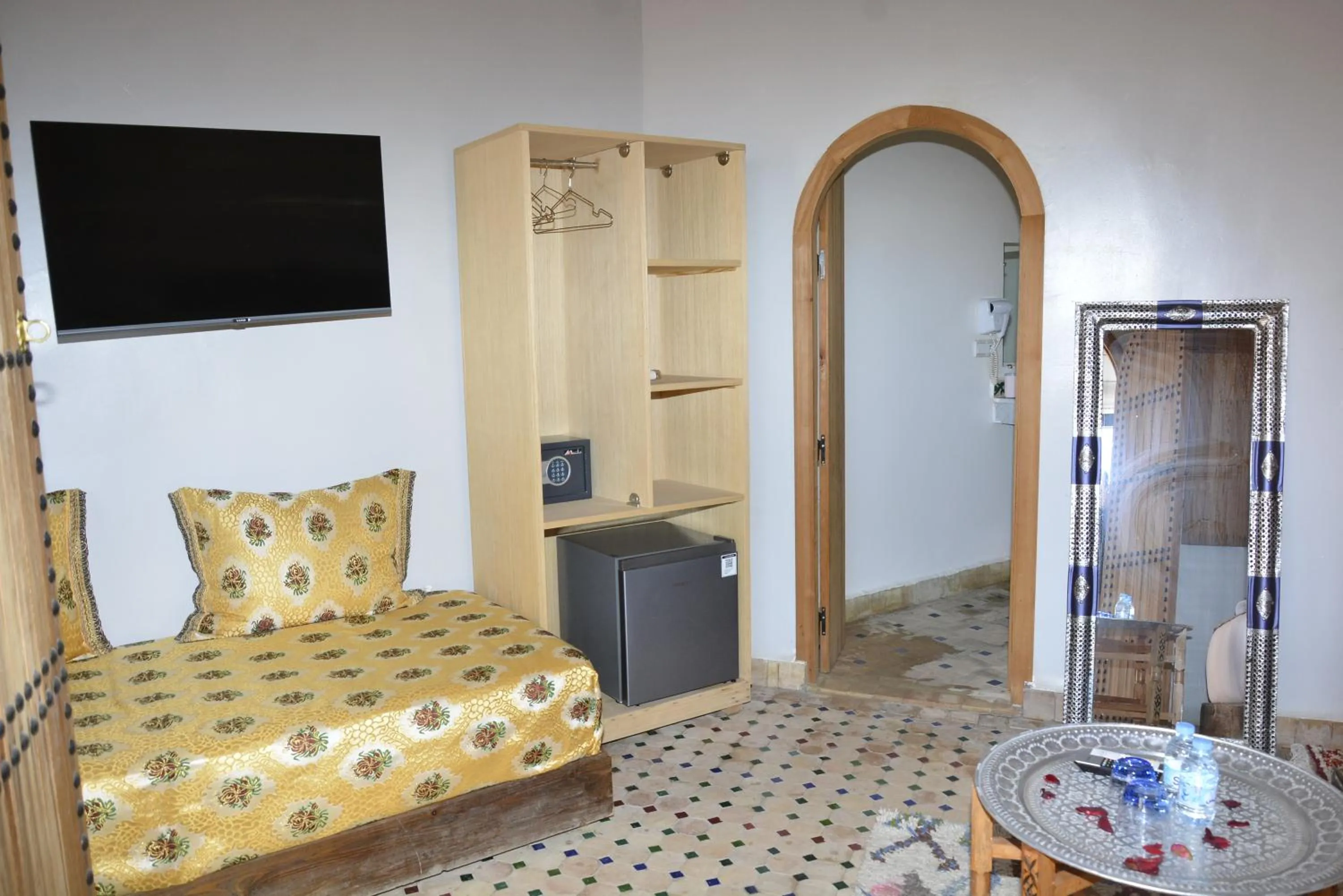 Bed in Riad Fes Colors & SPA - Family Lodging