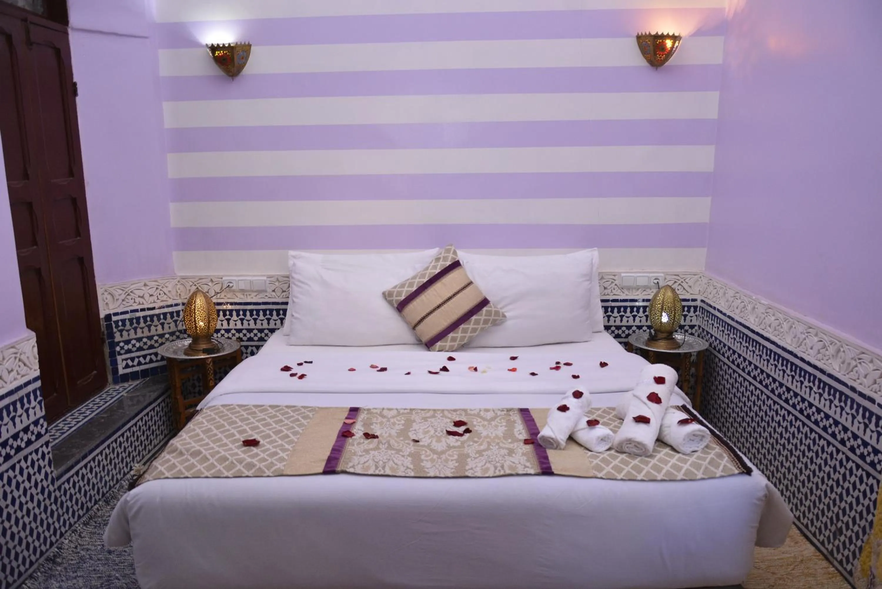 Bed in Riad Fes Colors & SPA - Family Lodging