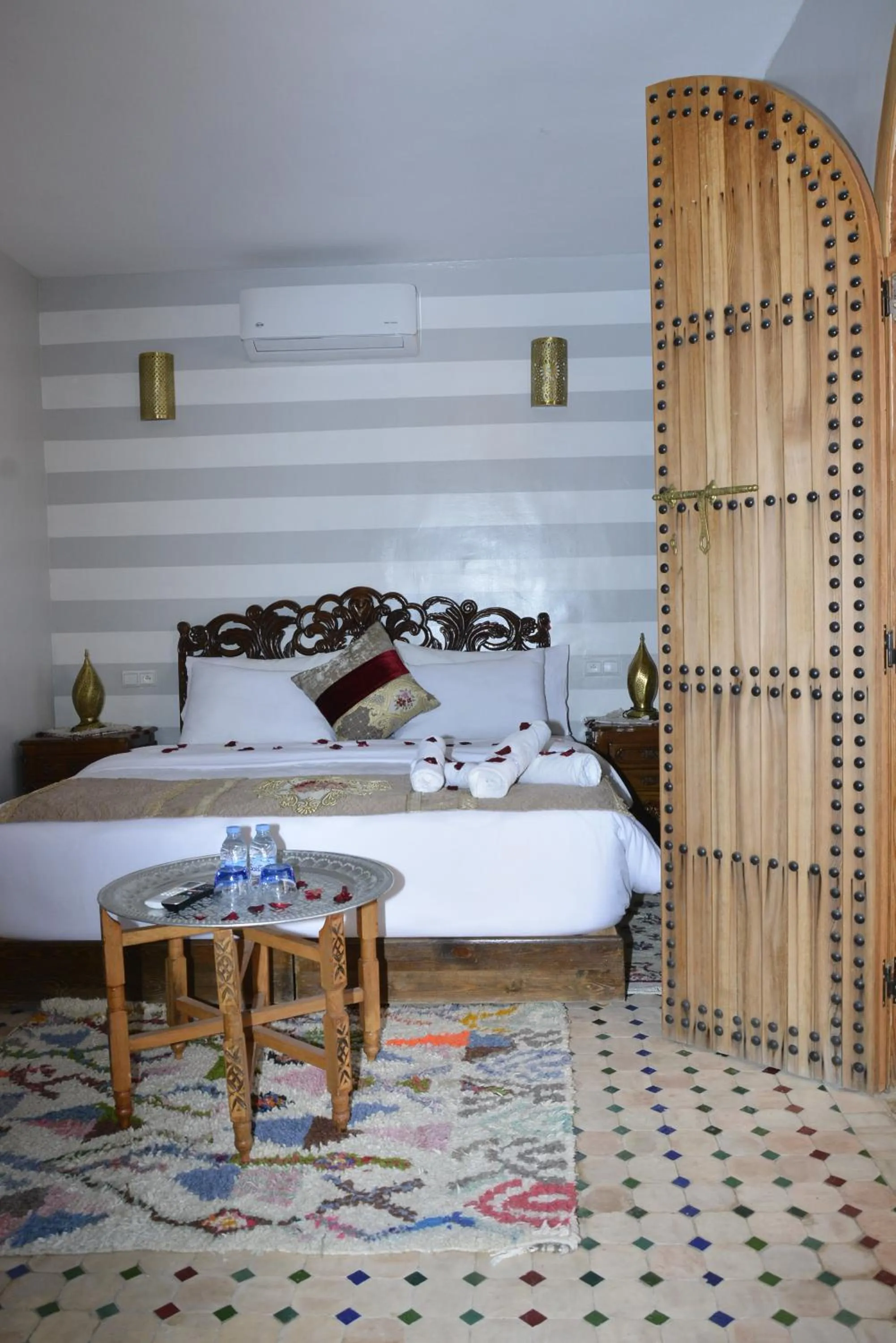 Bed in Riad Fes Colors & SPA - Family Lodging