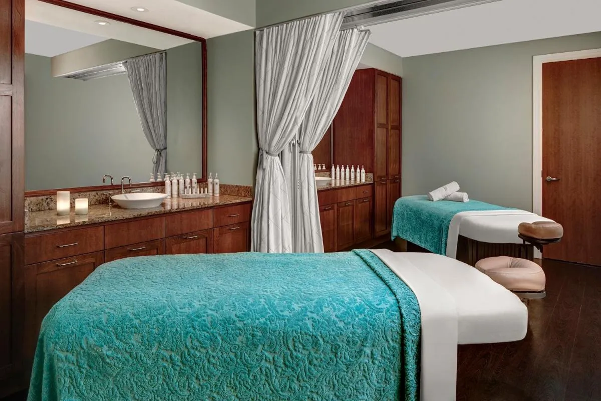 Massage, Bed in Bluegreen's Bayside Resort and Spa