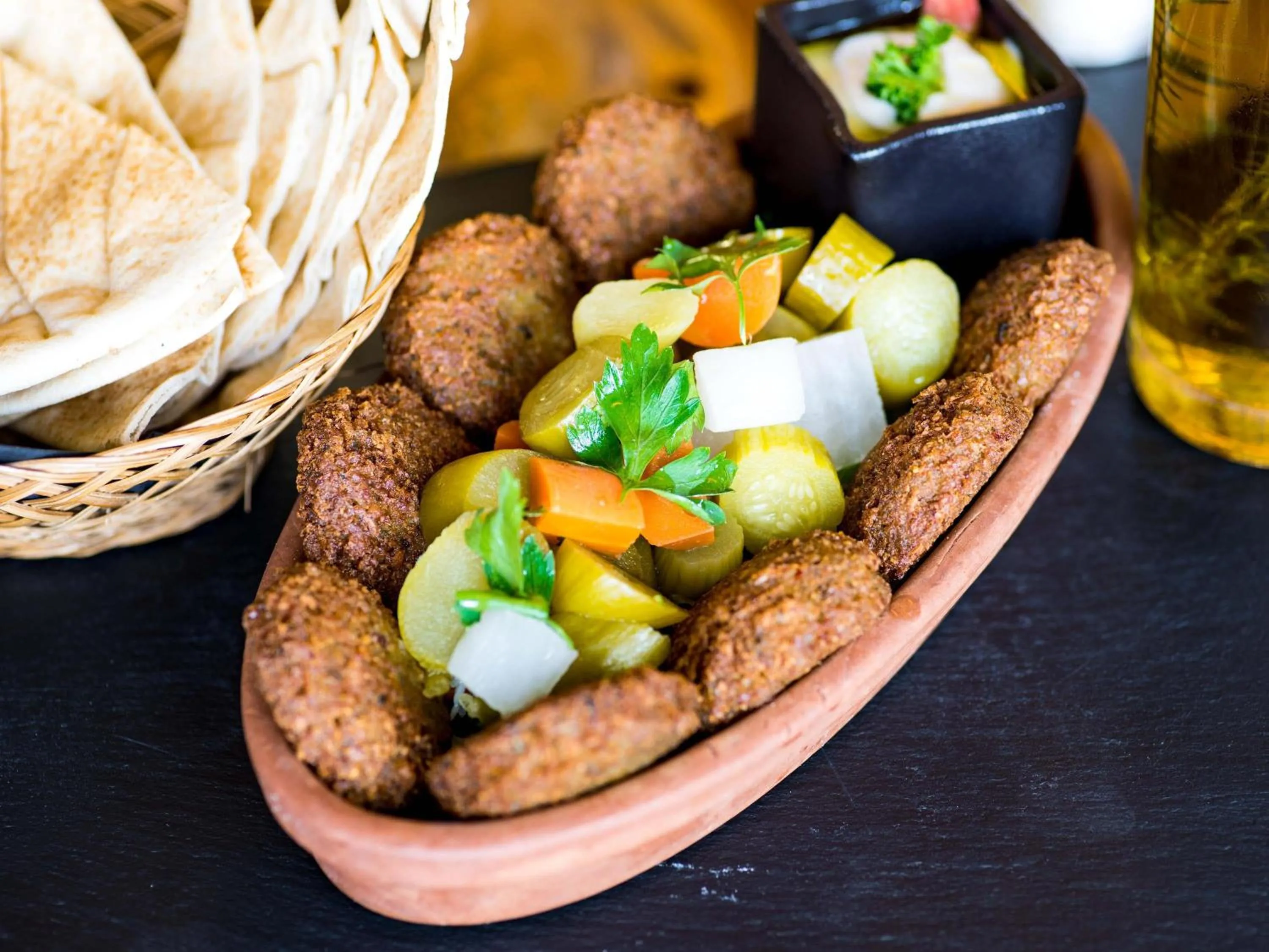 Restaurant/places to eat in Ibis Fujairah