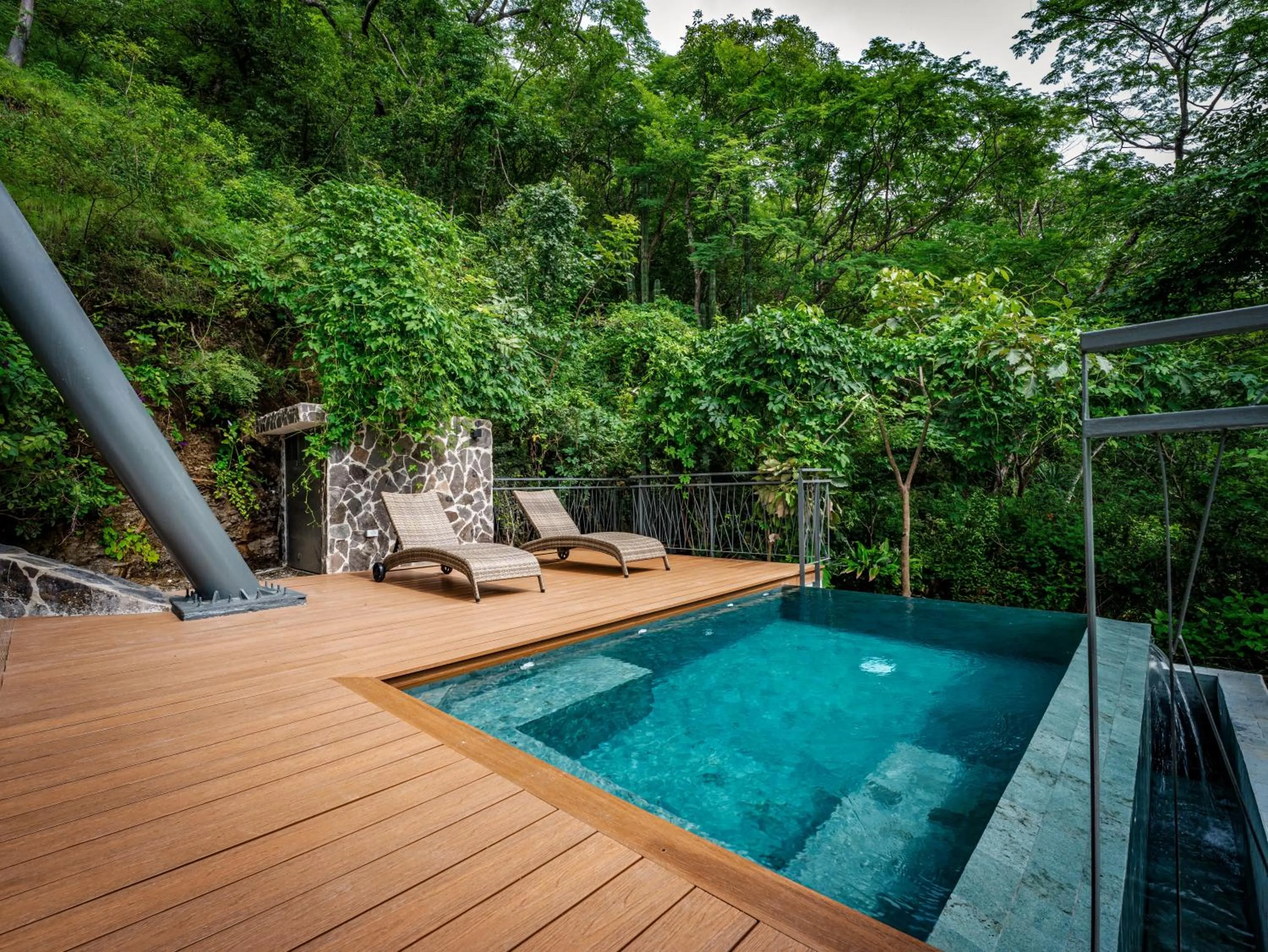 Swimming pool in Suitree Experience Hotel