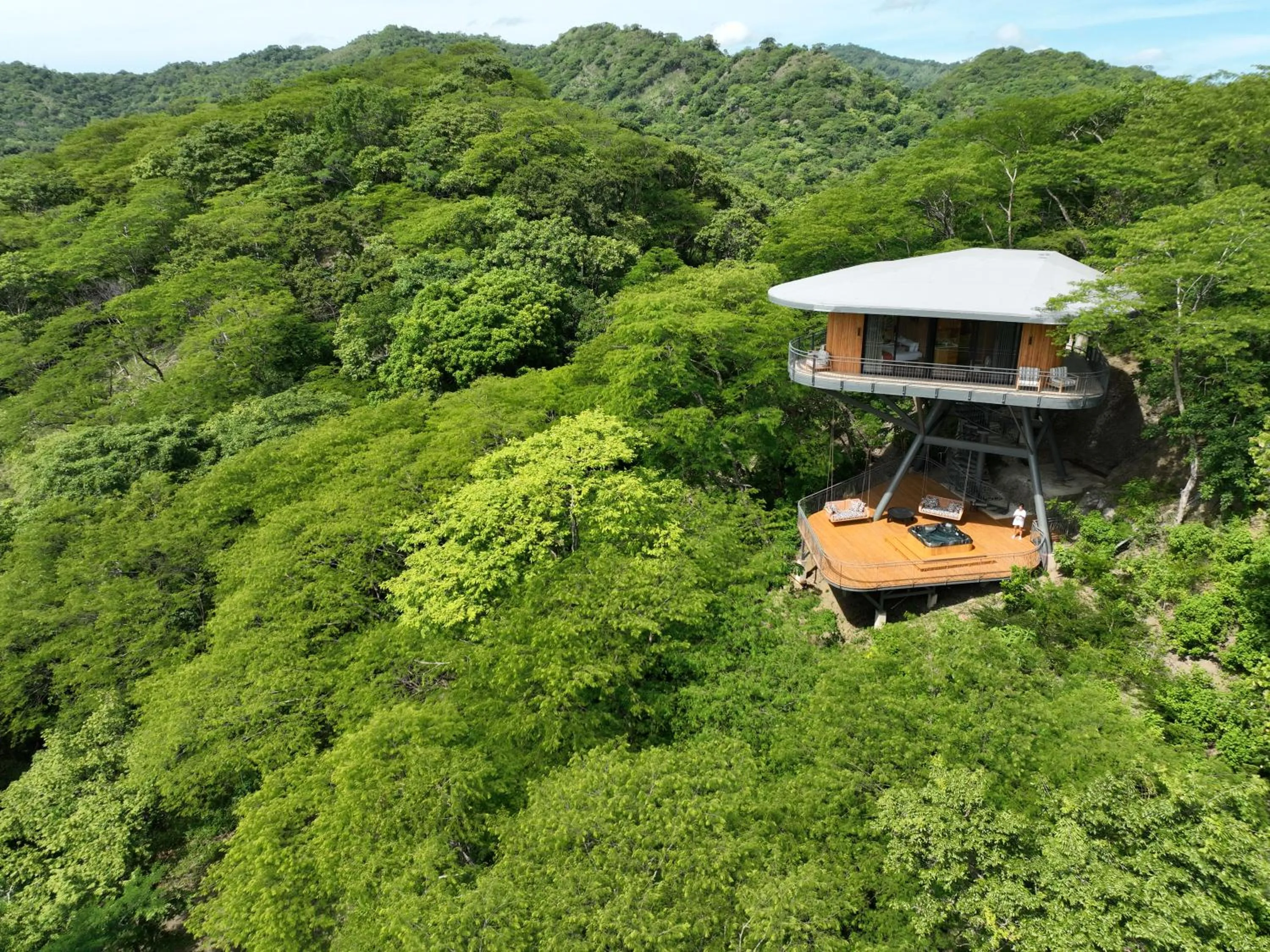 Property building in Suitree Experience Hotel