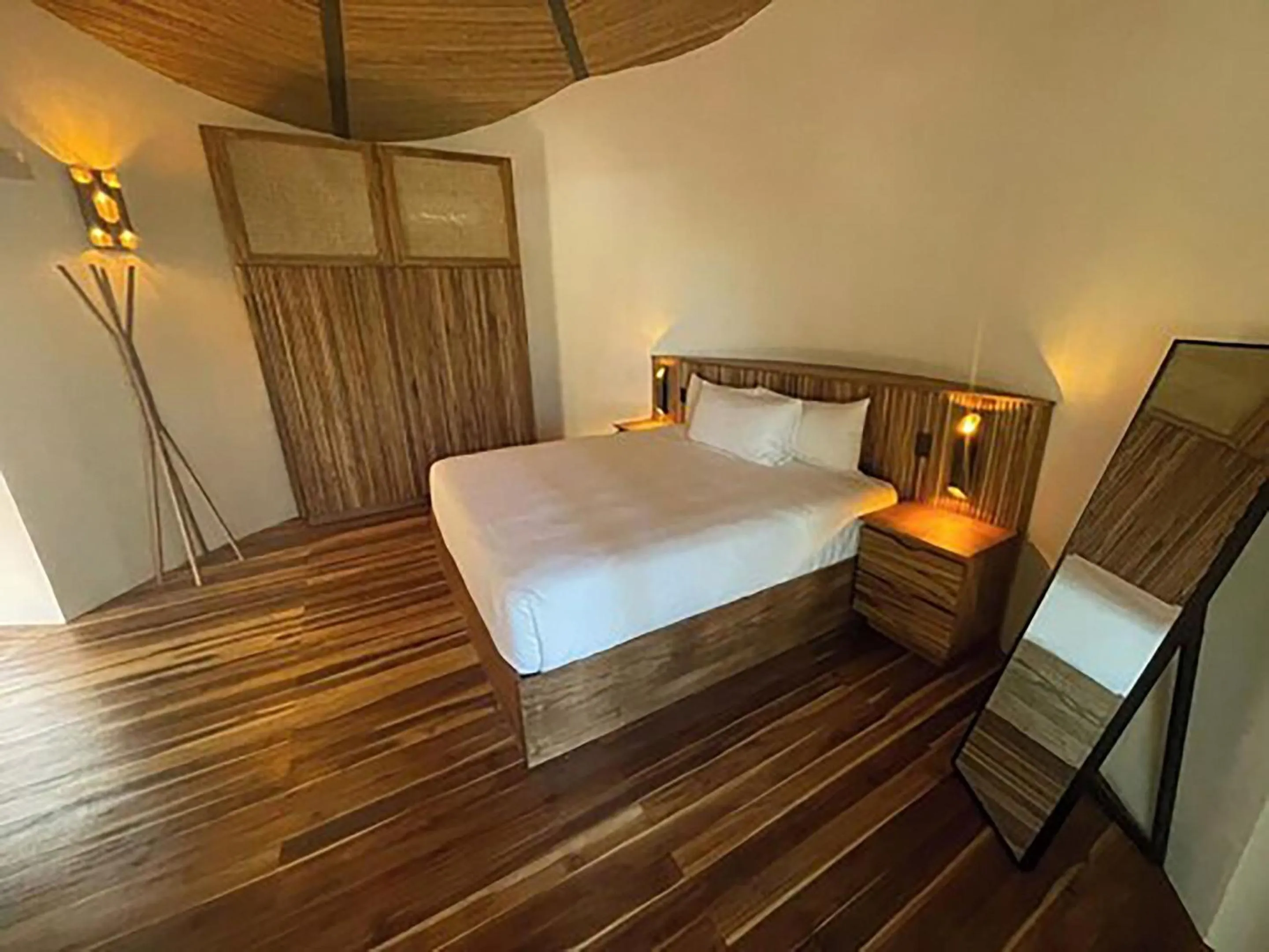 Bedroom, Bed in Suitree Experience Hotel