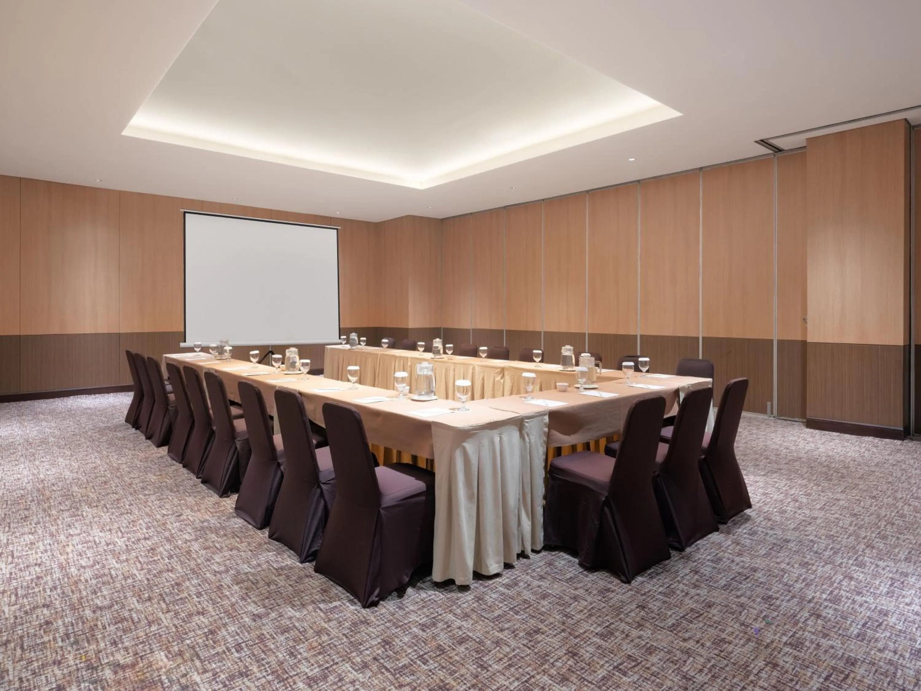 Meeting/conference room in Santika Premiere Bintaro