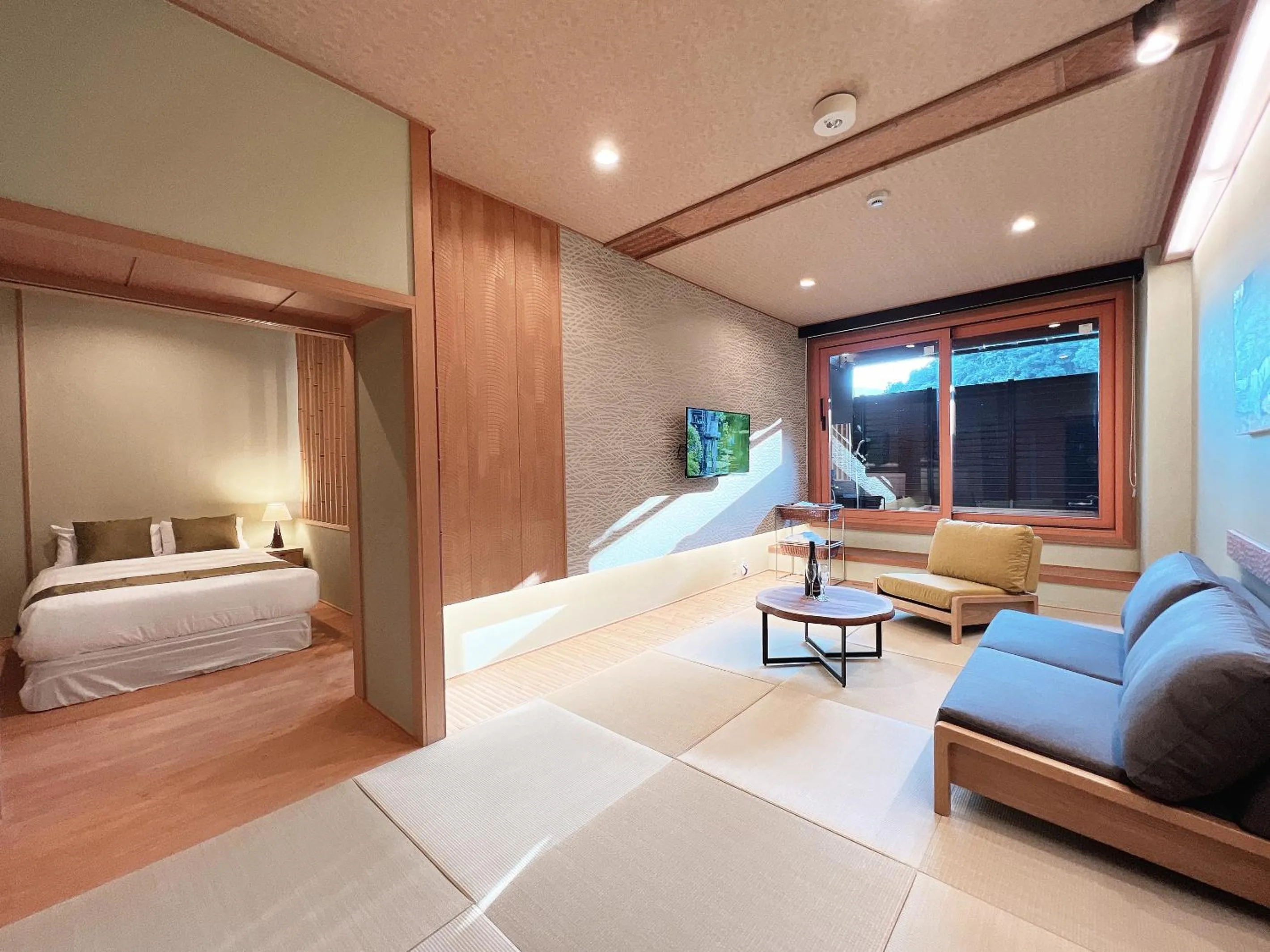 Bed in OWL RESORT ARIFUKU ONSEN