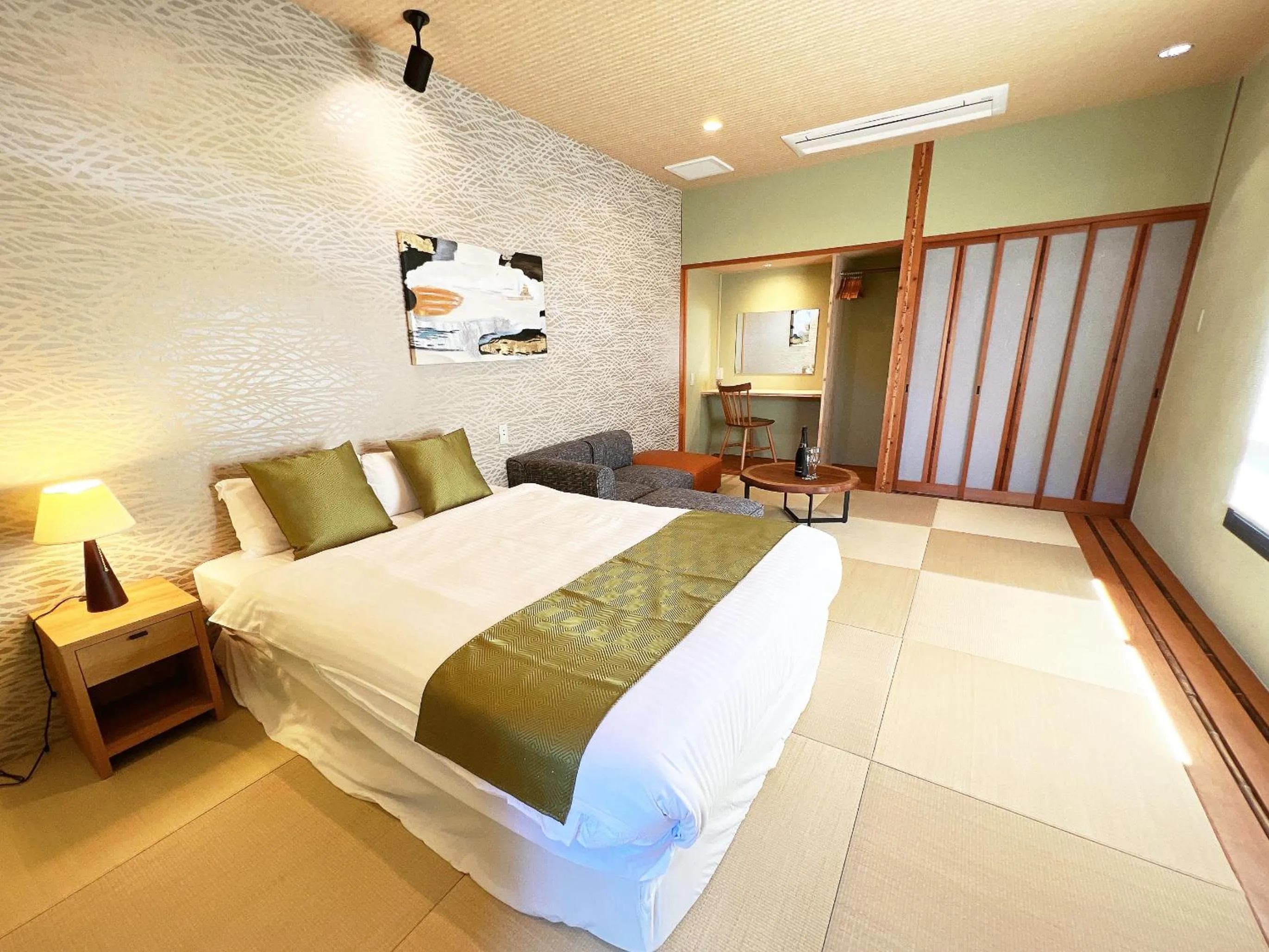 Bed in OWL RESORT ARIFUKU ONSEN