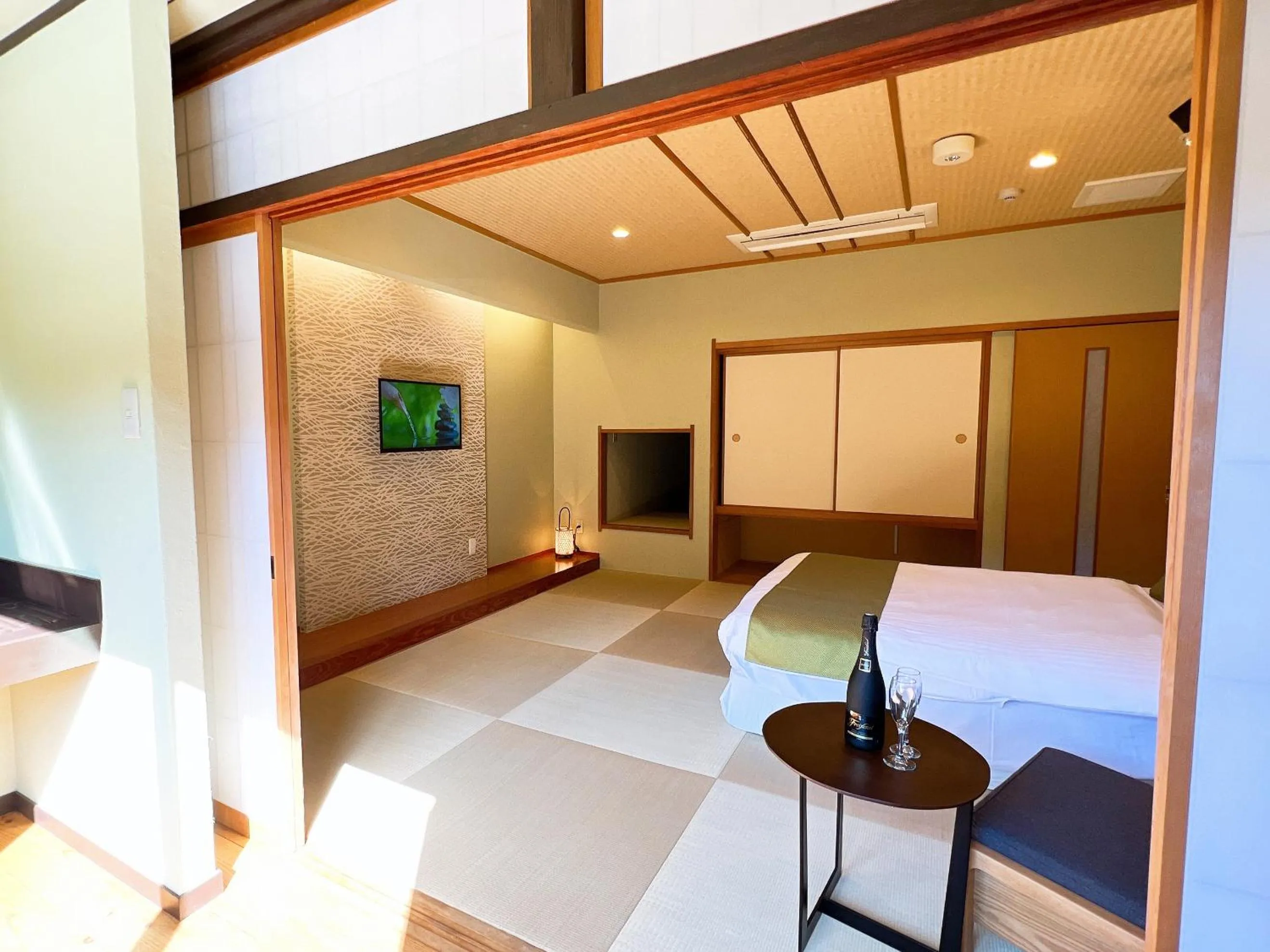 Bed in OWL RESORT ARIFUKU ONSEN