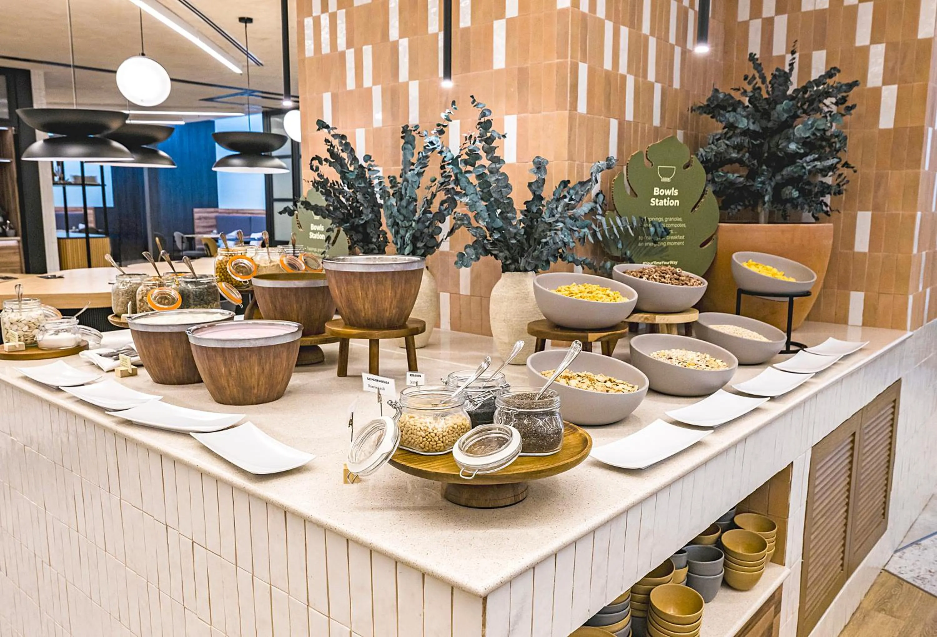 Breakfast in Novotel Valencia Lavant