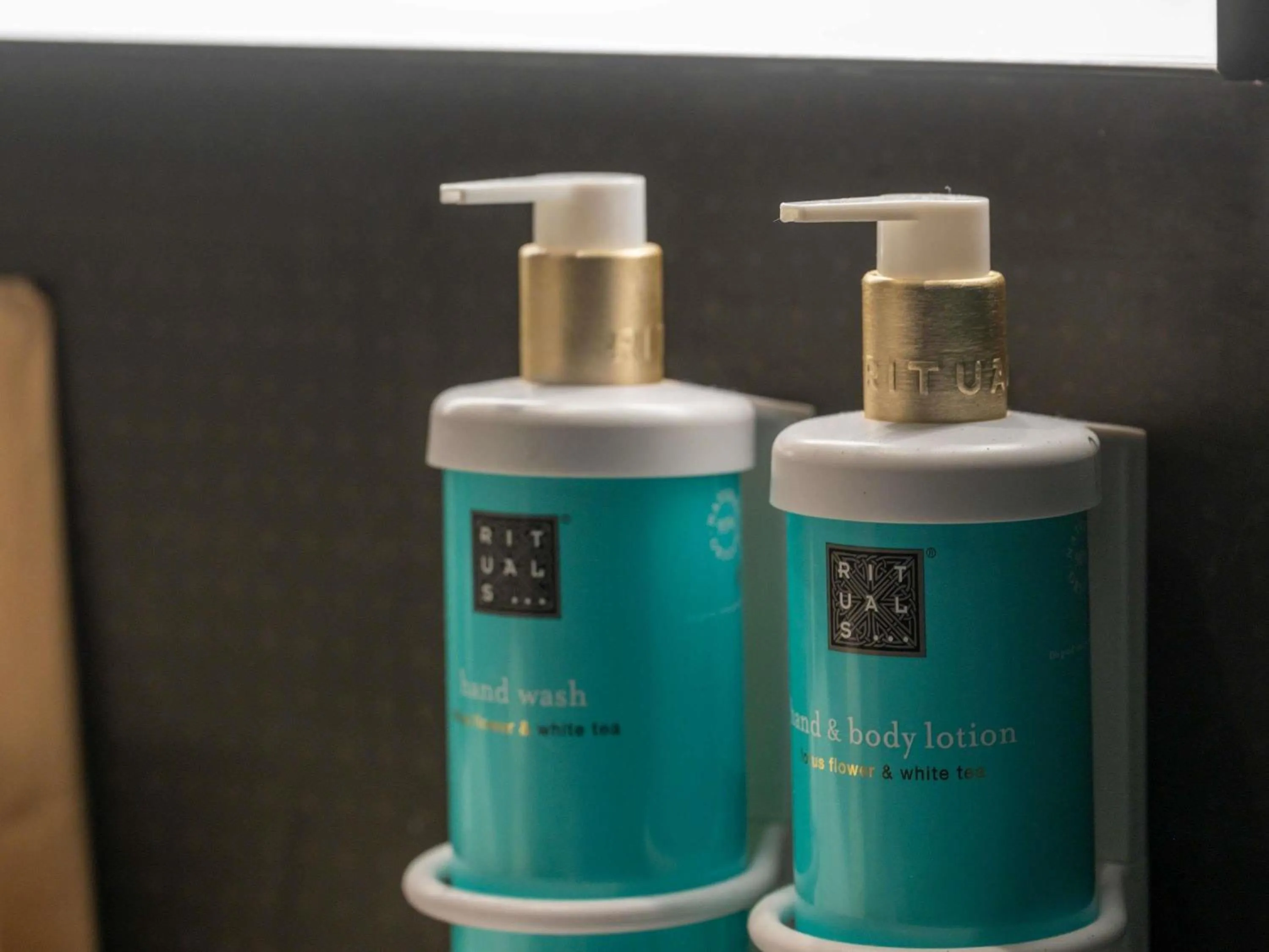 Bedroom in Novotel Valencia Lavant