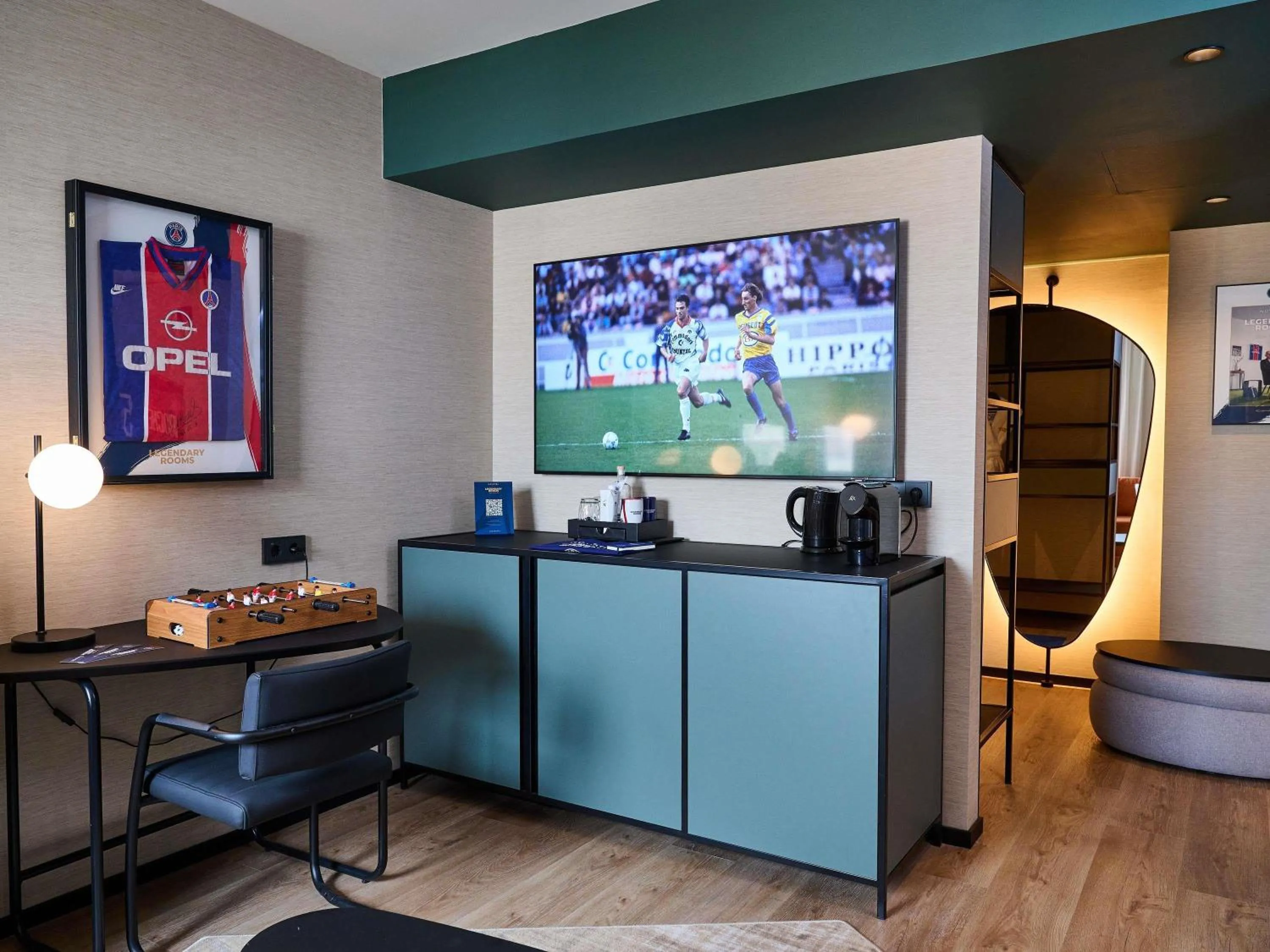 Bedroom in Novotel Valencia Lavant