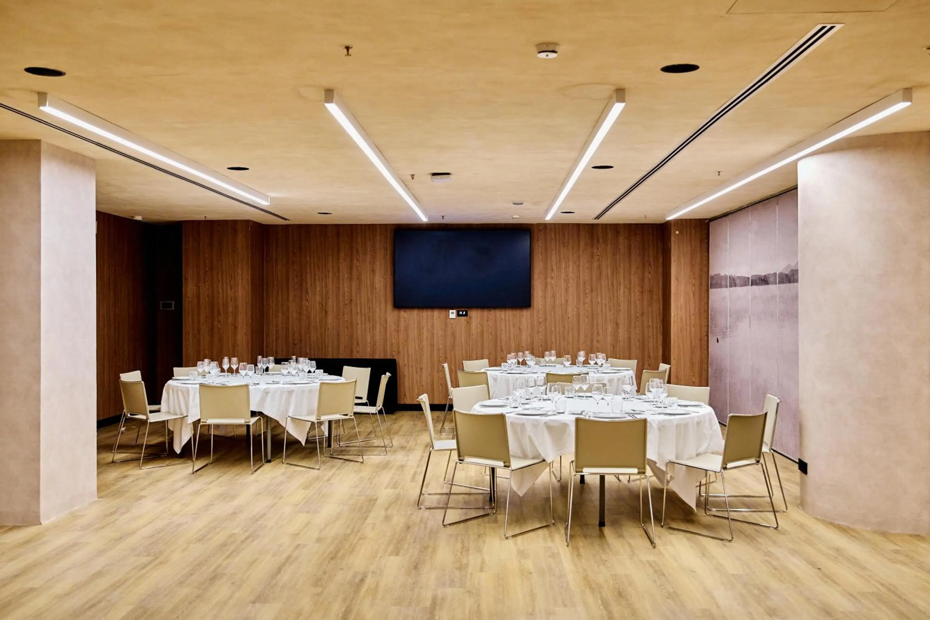 Meeting/conference room in Novotel Valencia Lavant
