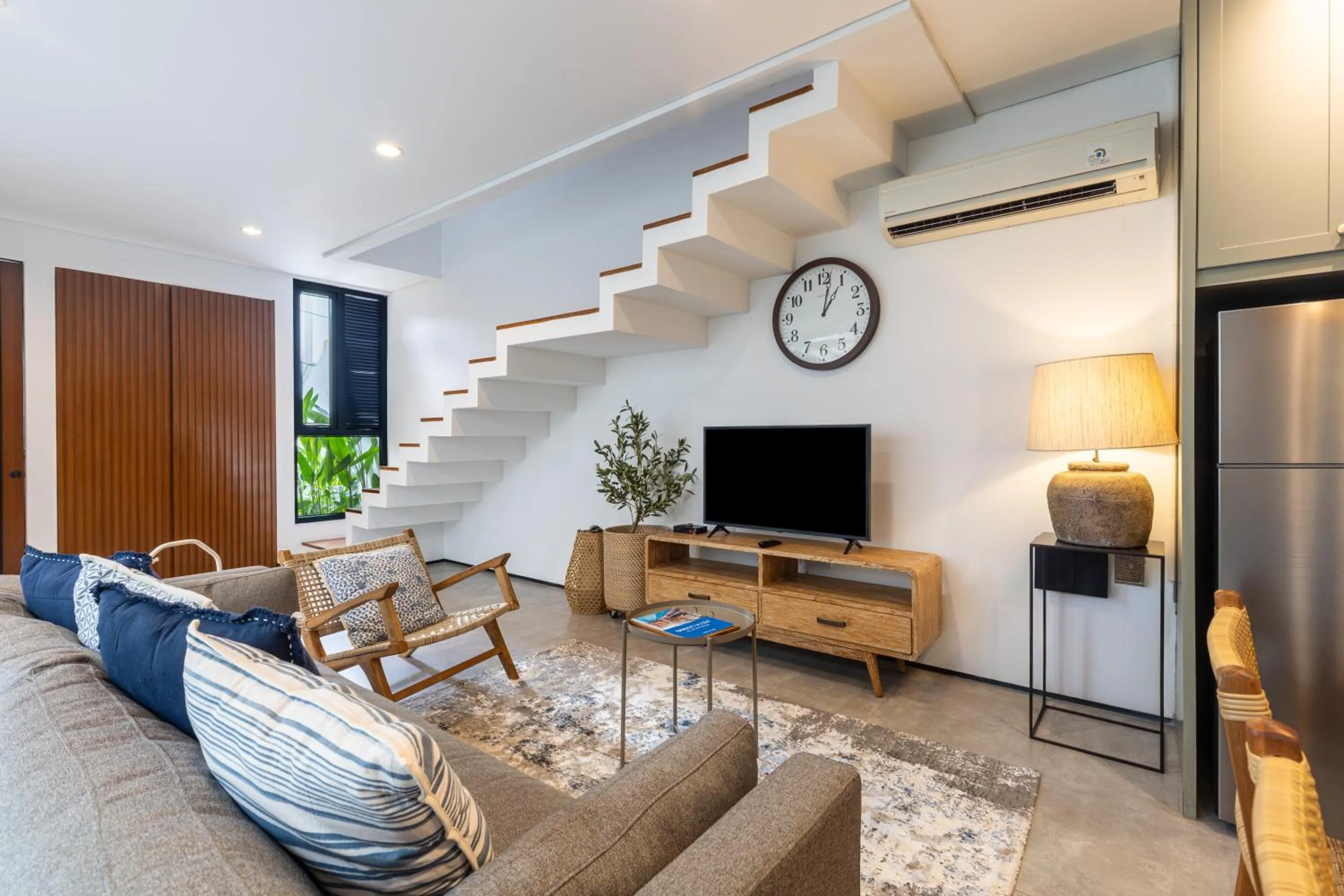 TV and multimedia in Feya Living Villa by Betterplace