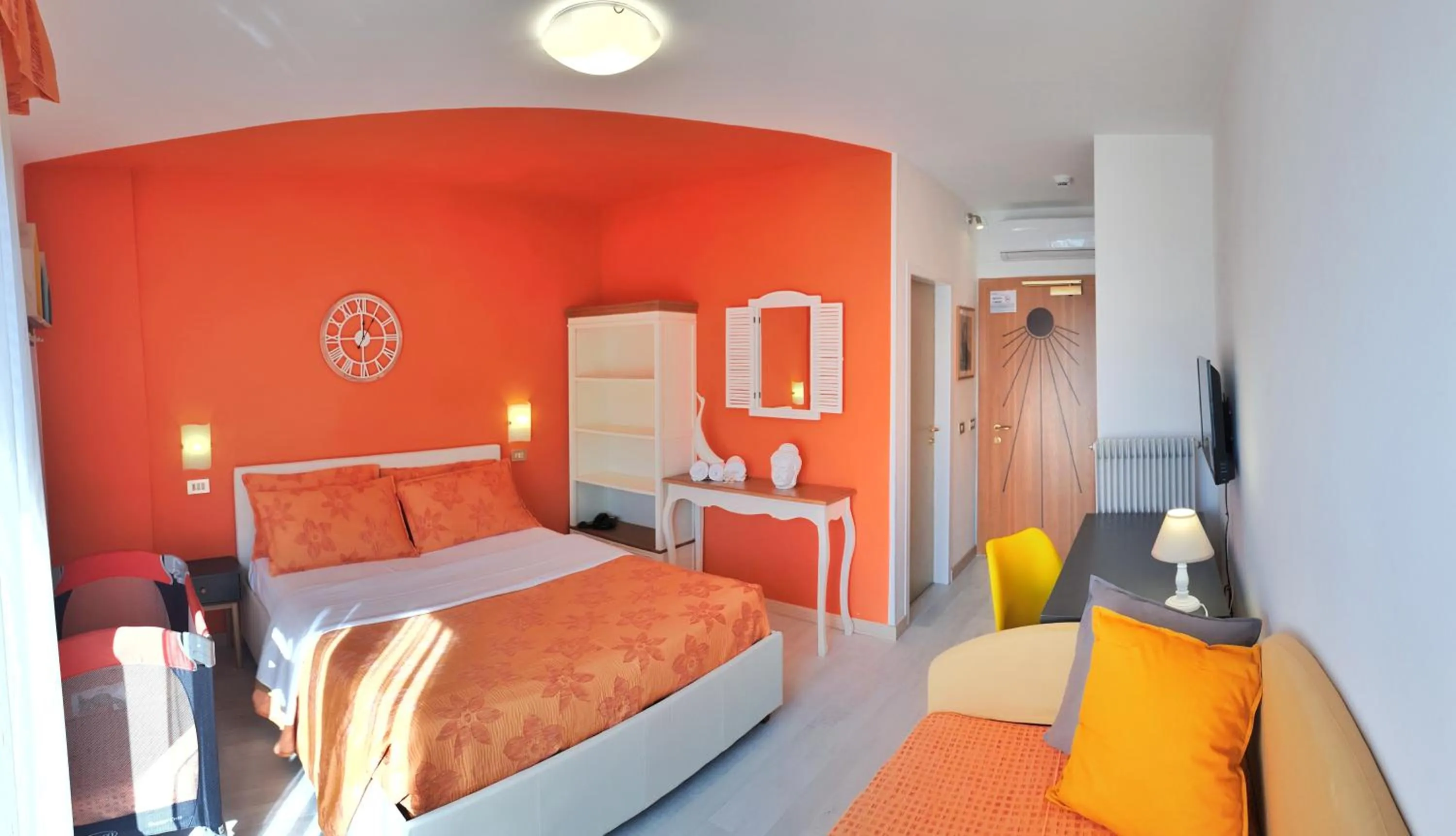 Bed in Family Hotel Primavera