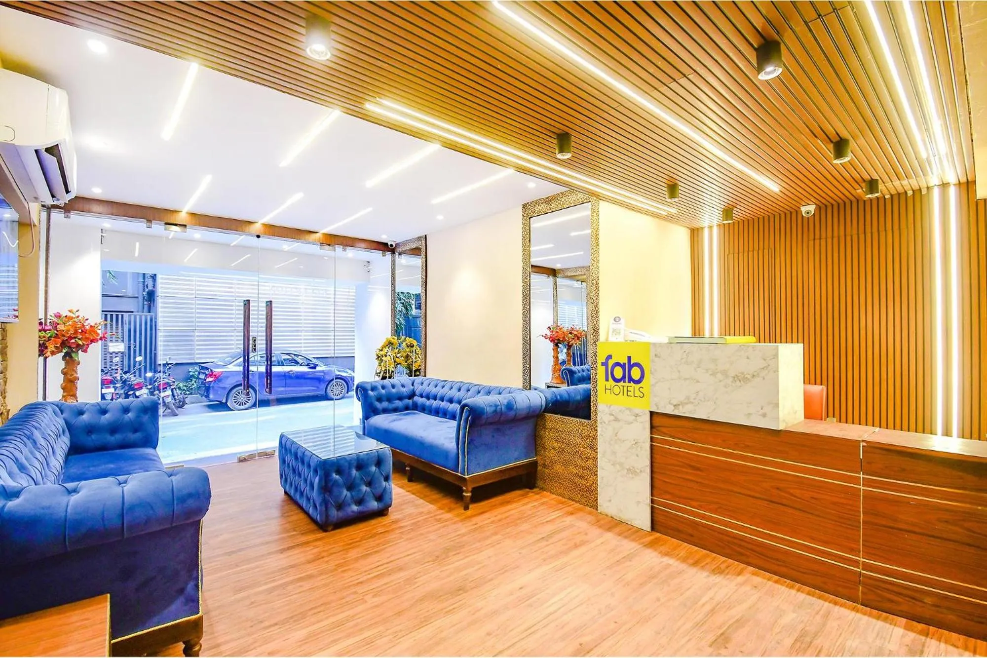 Lobby or reception in FabHotel Lake View Topsia