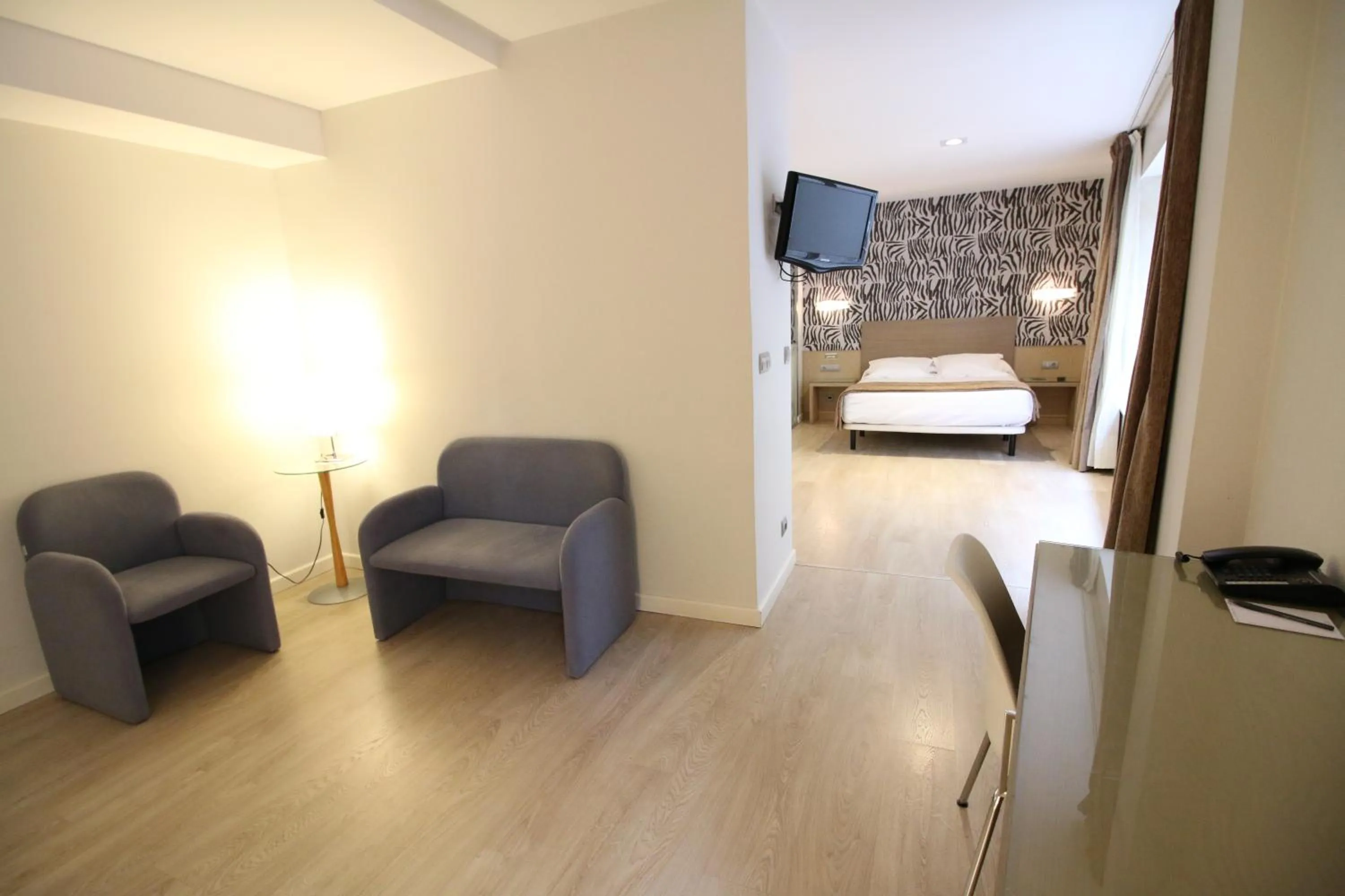 Bed in Hotel Alda San Carlos