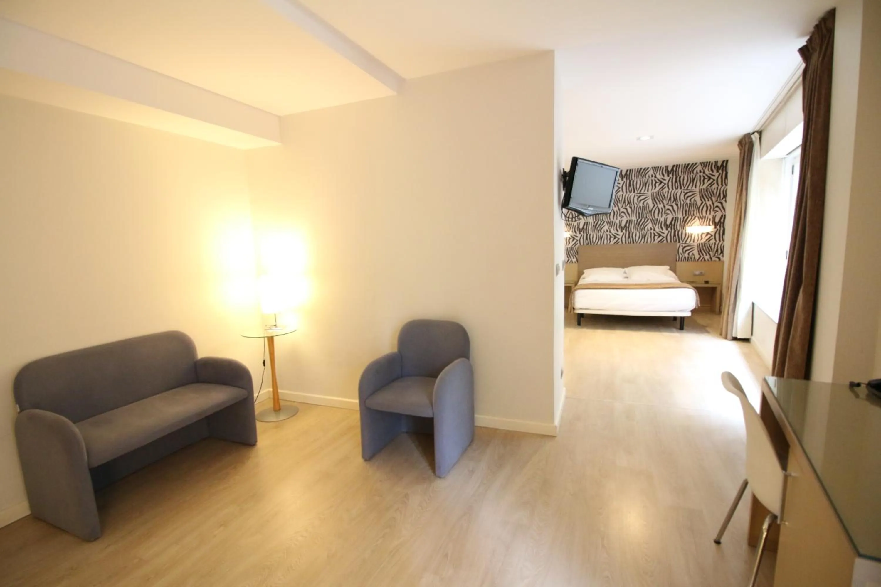 Bed in Hotel Alda San Carlos