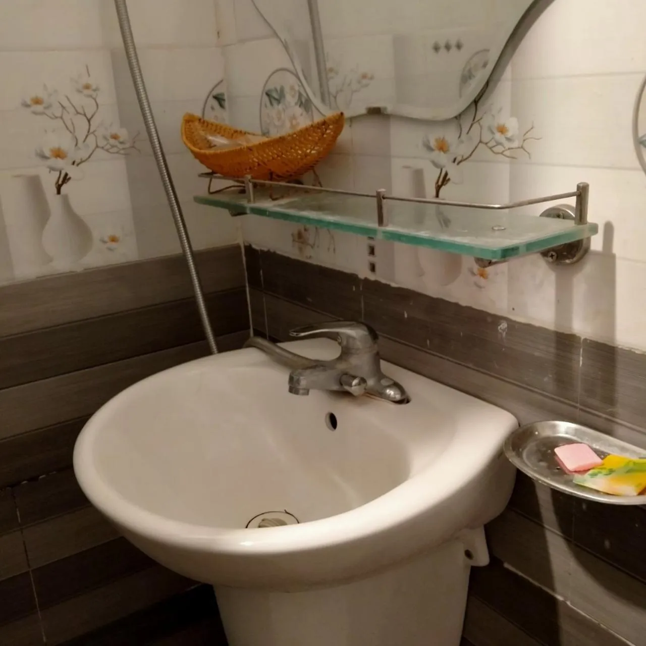 Shower in Retreat Home Bản Dọi Mộc Châu