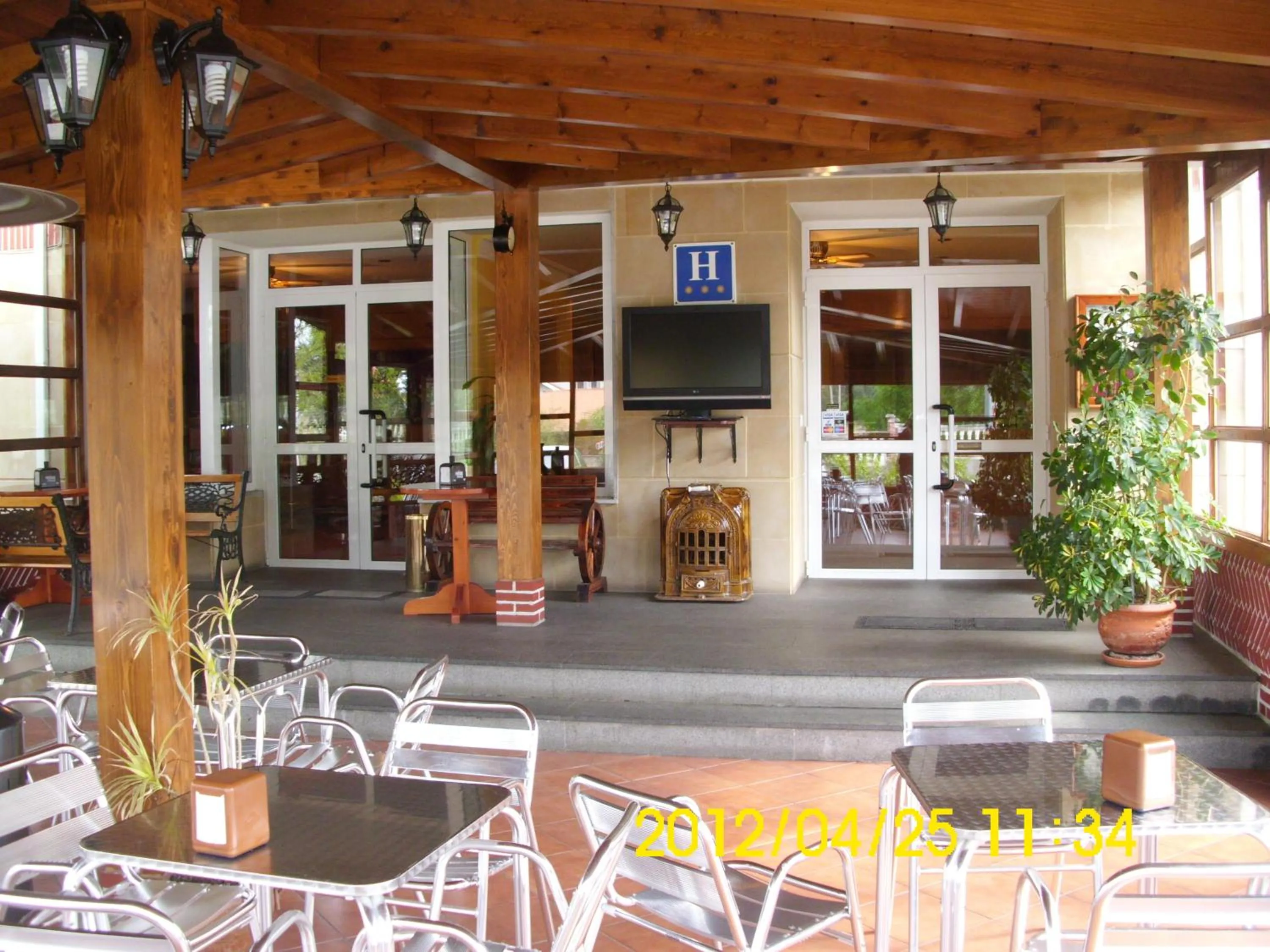 Restaurant/places to eat in Hotel San Juan