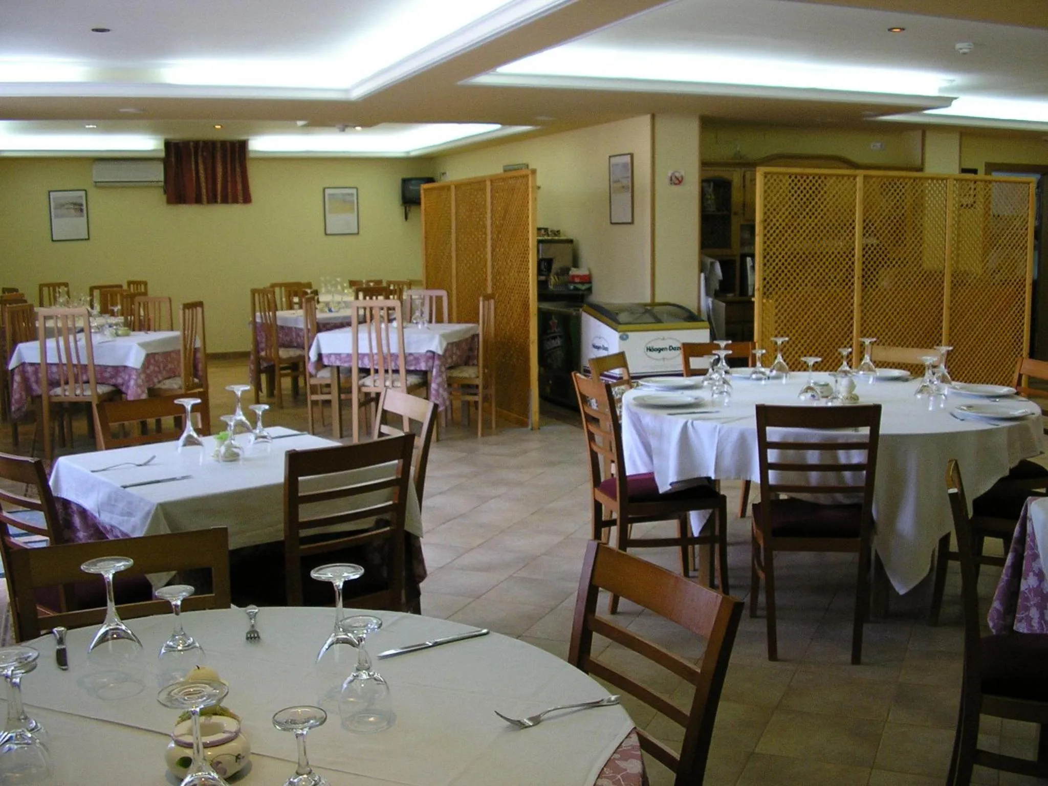 Restaurant/places to eat in Hotel San Juan