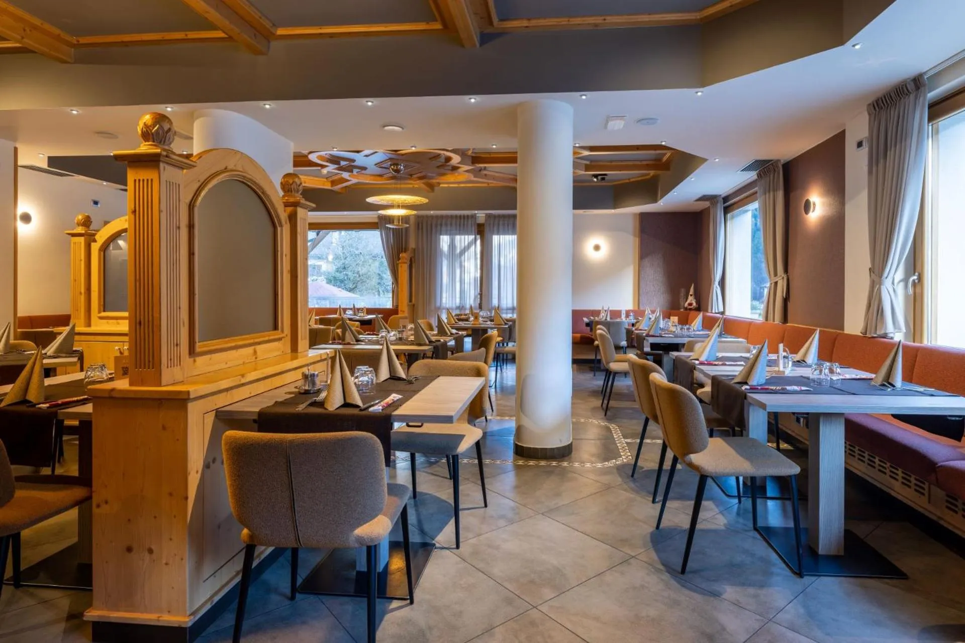 Restaurant/places to eat in Hotel Dolomiti Saone